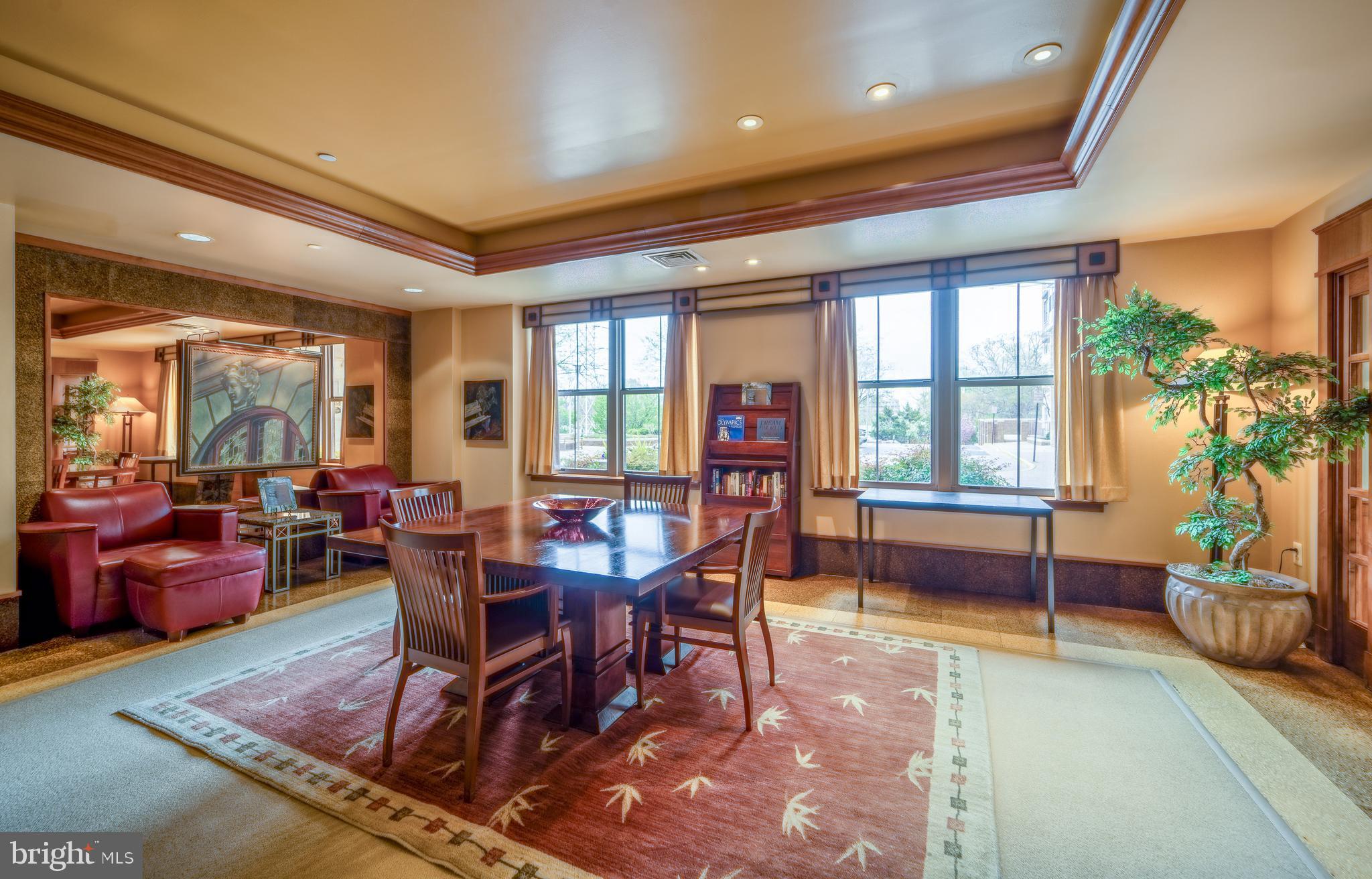 CARLTON HOUSE - Residential Lease