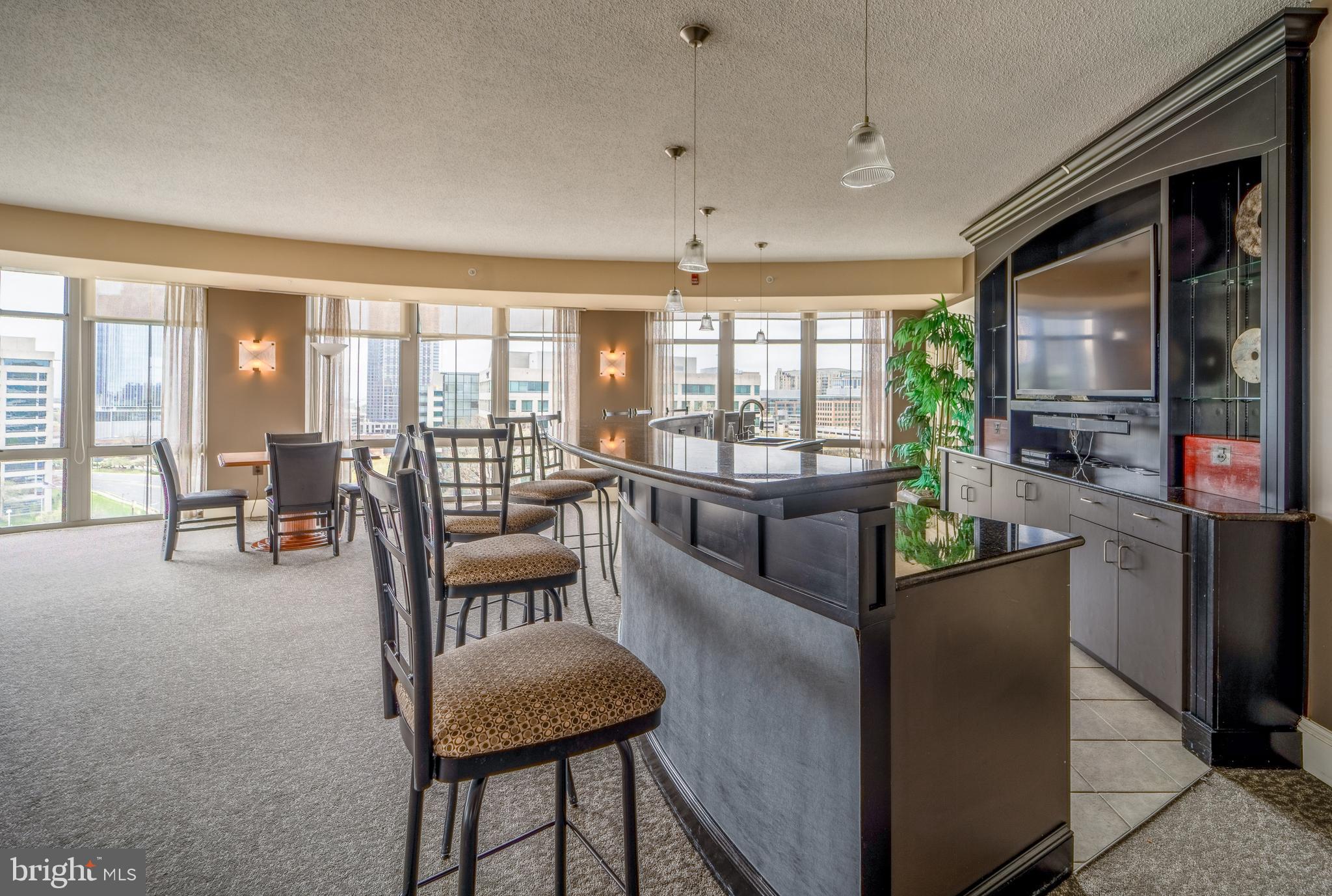 CARLTON HOUSE - Residential Lease