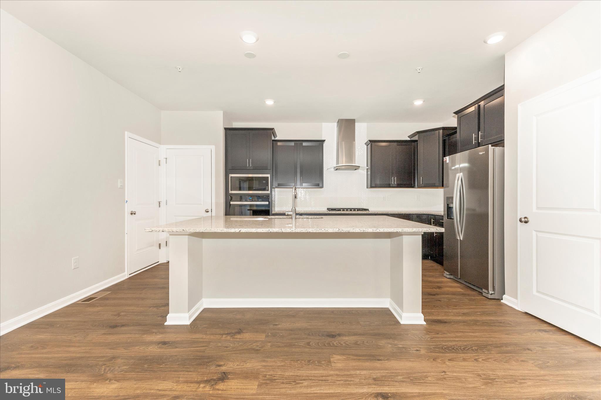 RENN QUARTER - Residential Lease