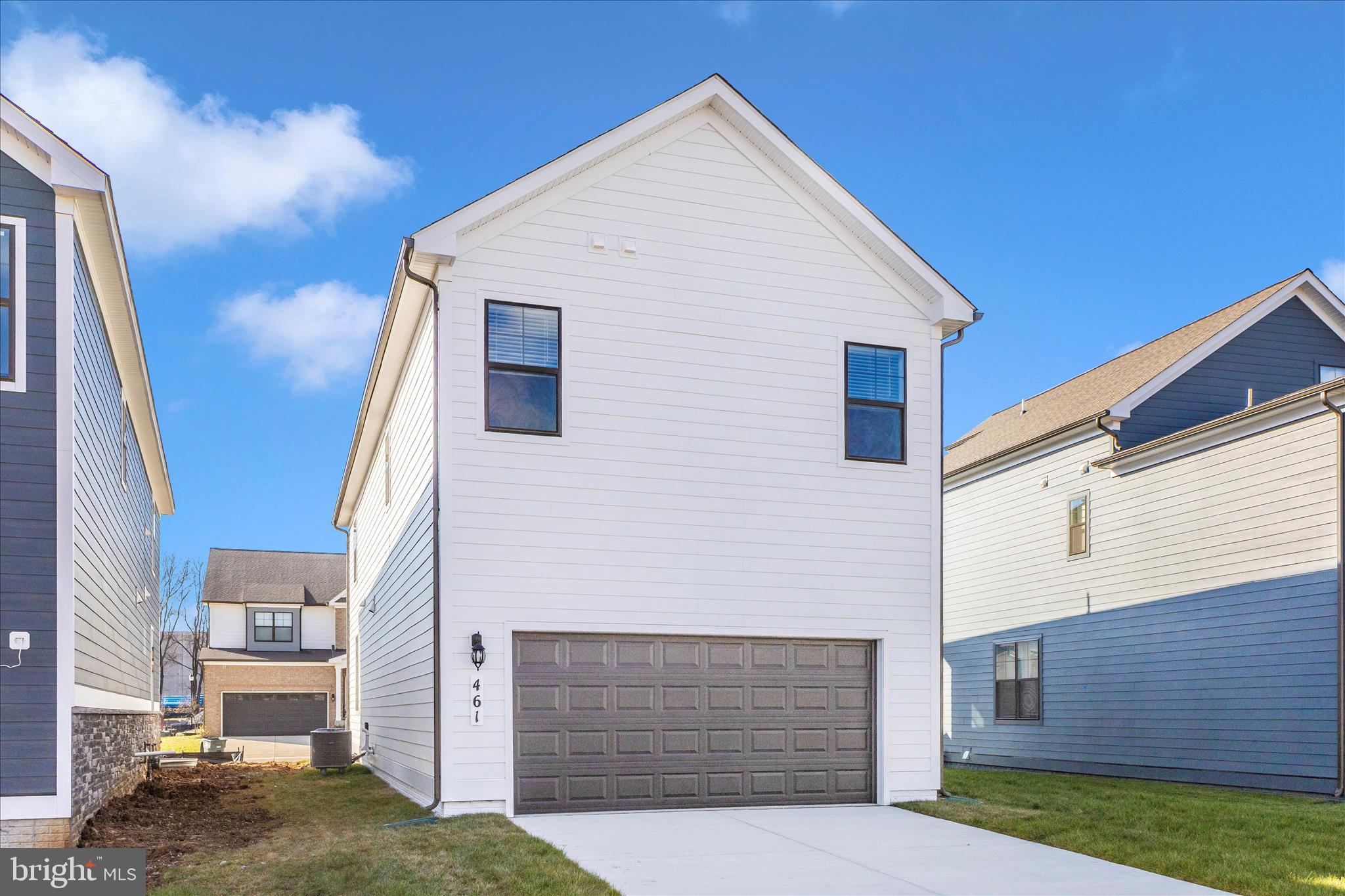 RENN QUARTER - Residential Lease