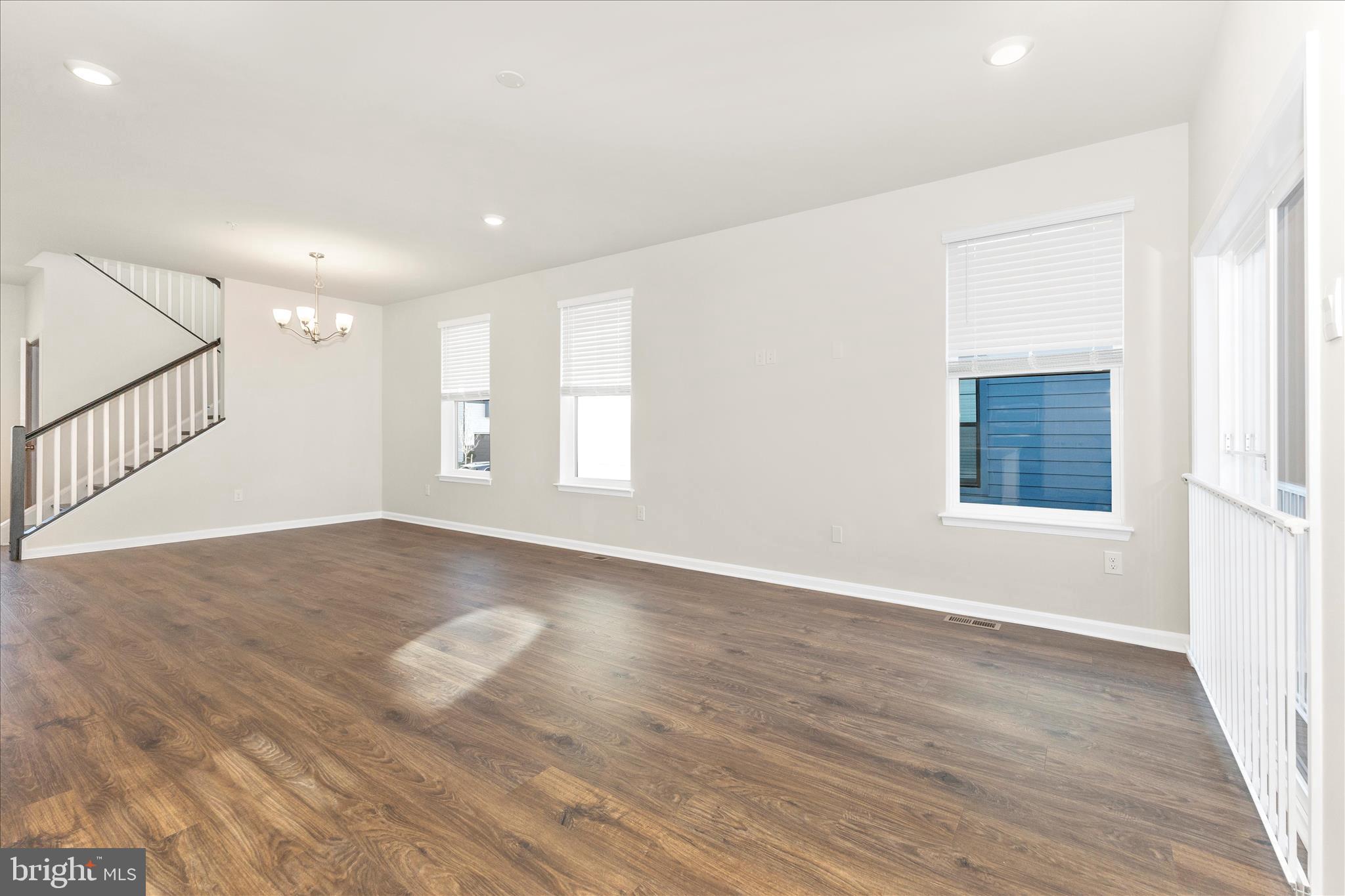 RENN QUARTER - Residential Lease