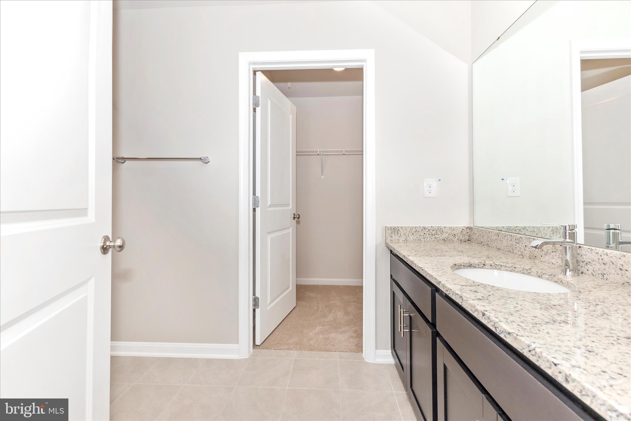 RENN QUARTER - Residential Lease