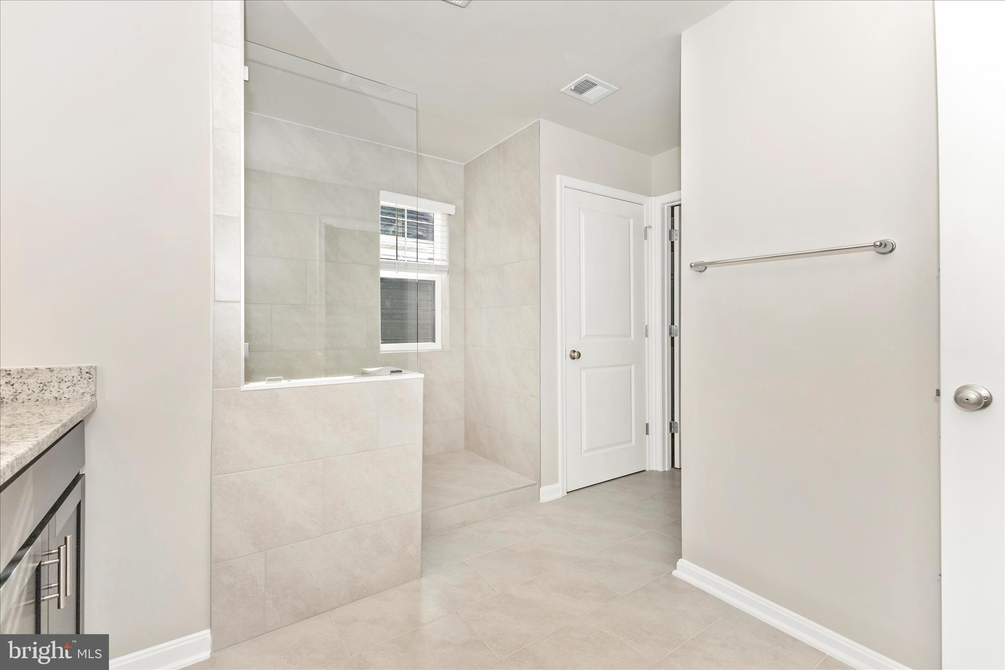 RENN QUARTER - Residential Lease