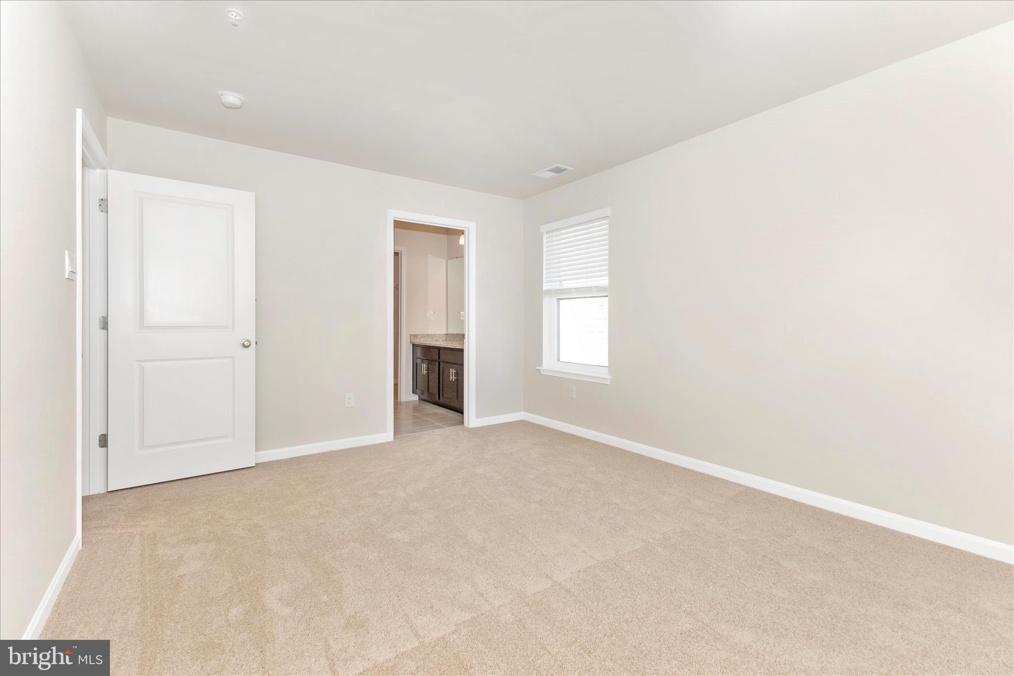 RENN QUARTER - Residential Lease