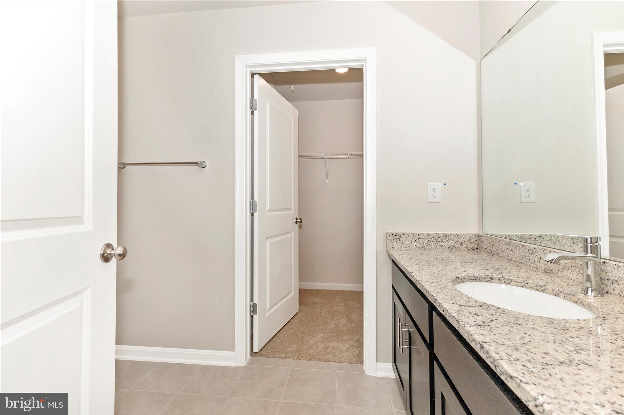 RENN QUARTER - Residential Lease