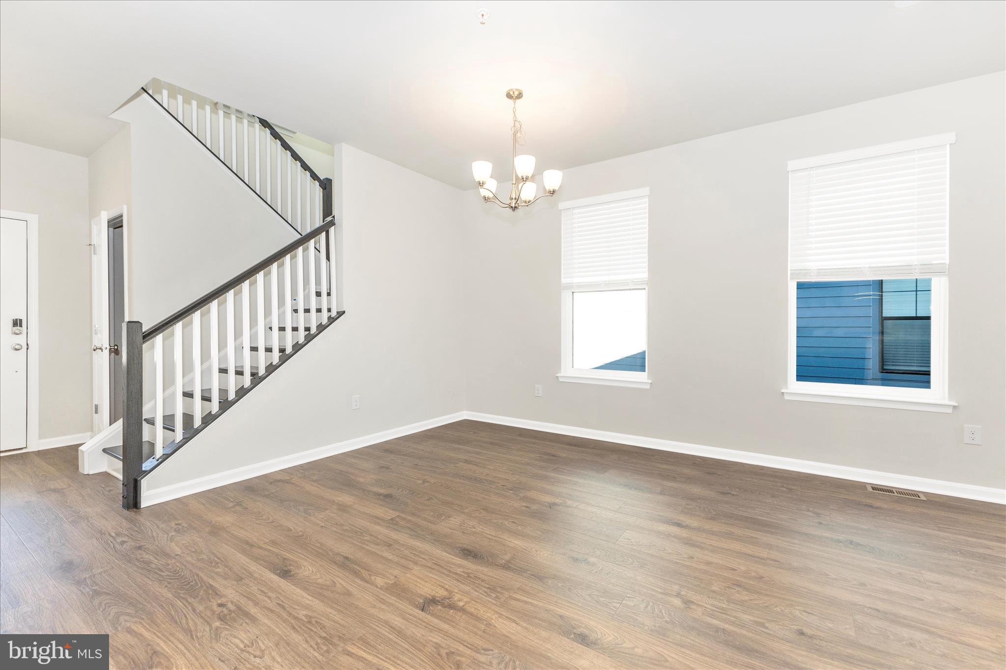 RENN QUARTER - Residential Lease