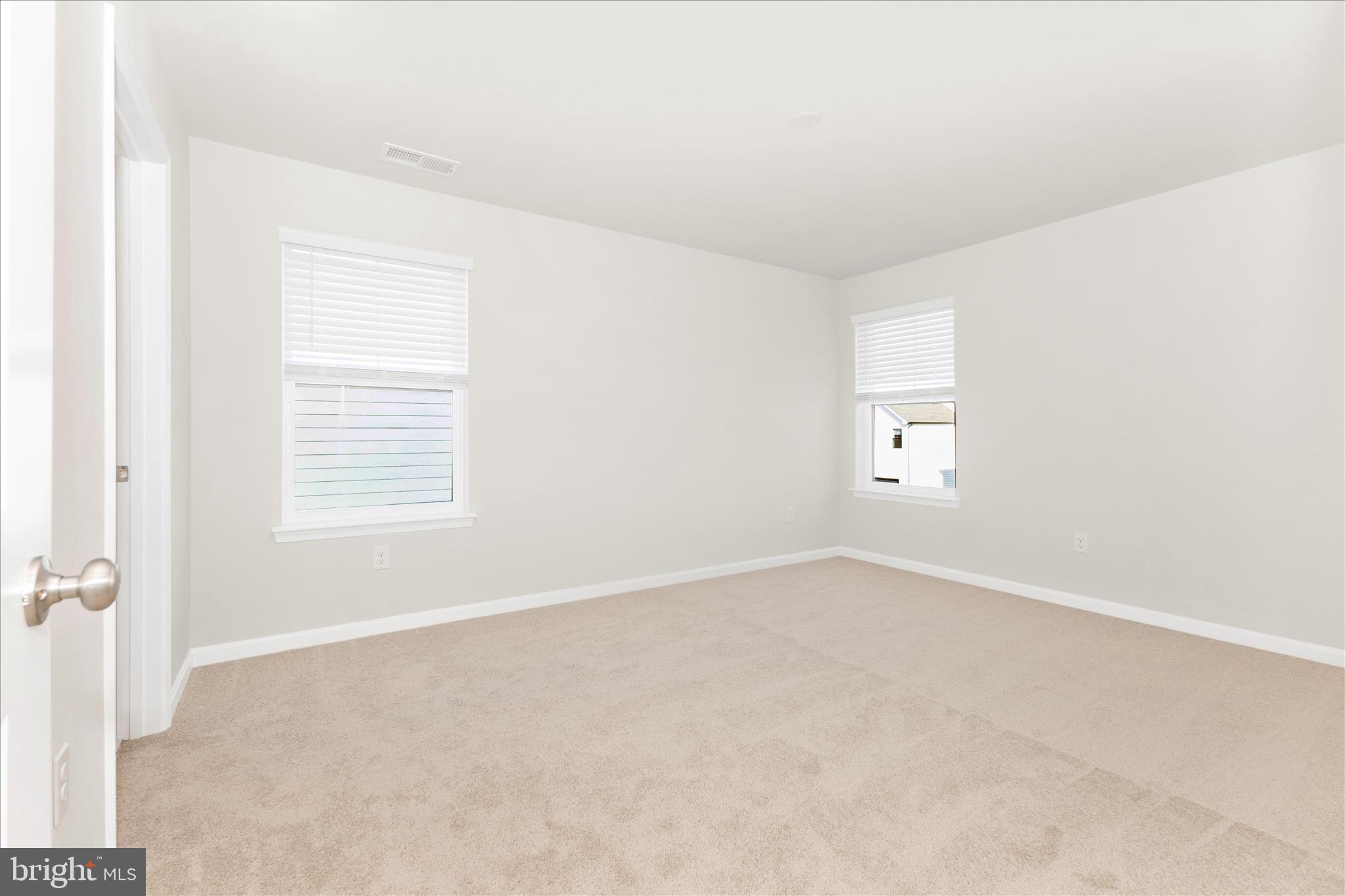 RENN QUARTER - Residential Lease