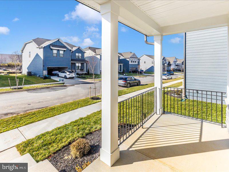 RENN QUARTER - Residential Lease