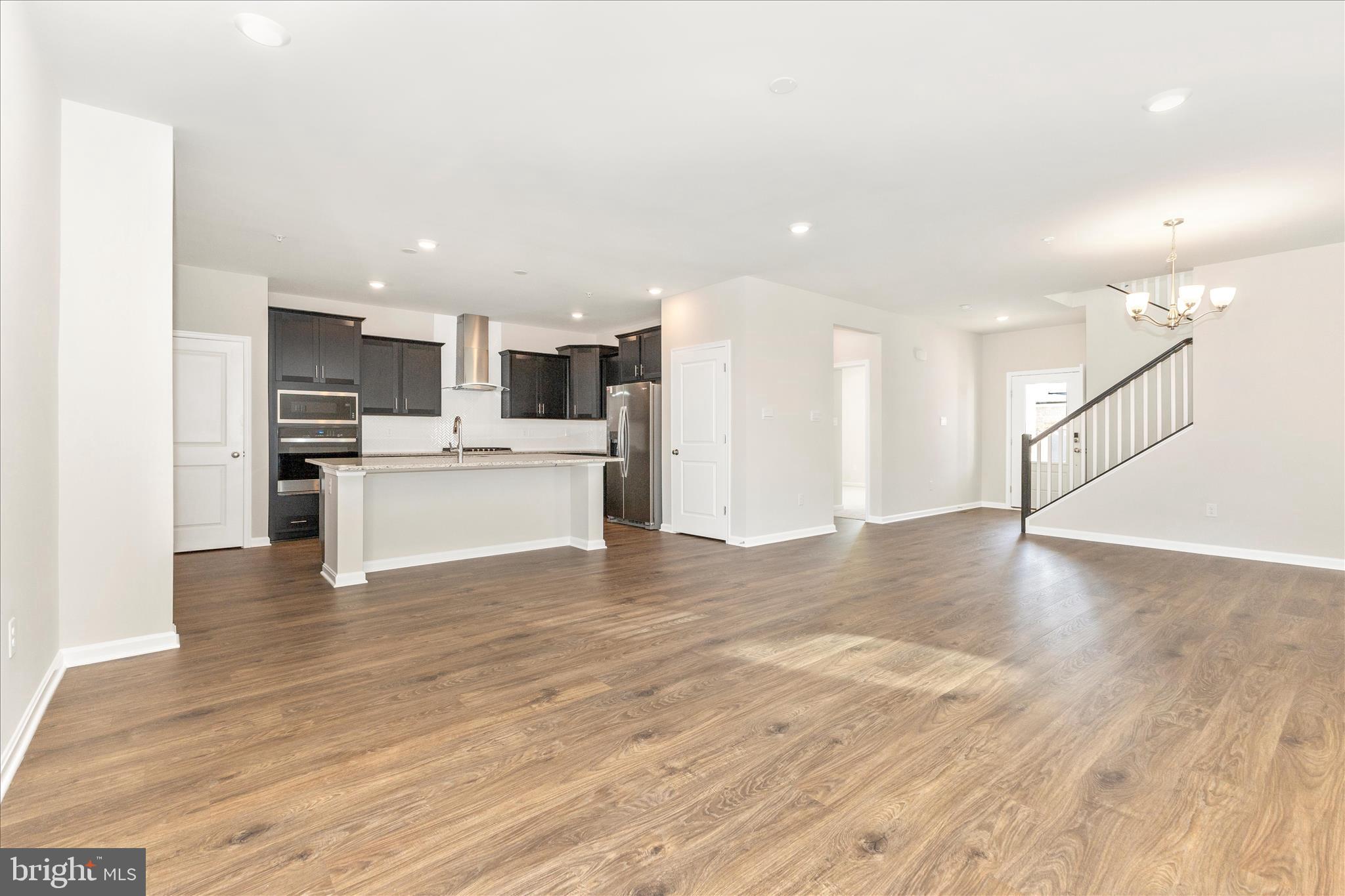 RENN QUARTER - Residential Lease