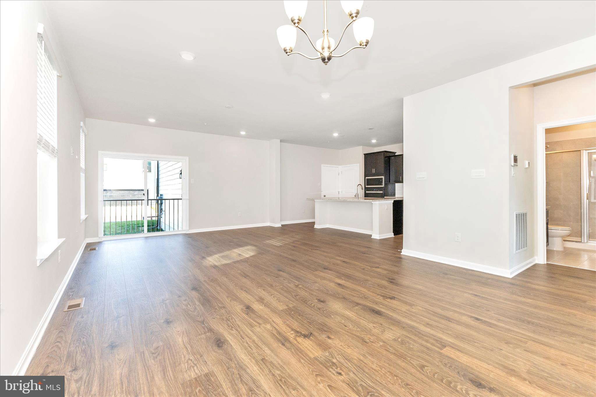 RENN QUARTER - Residential Lease