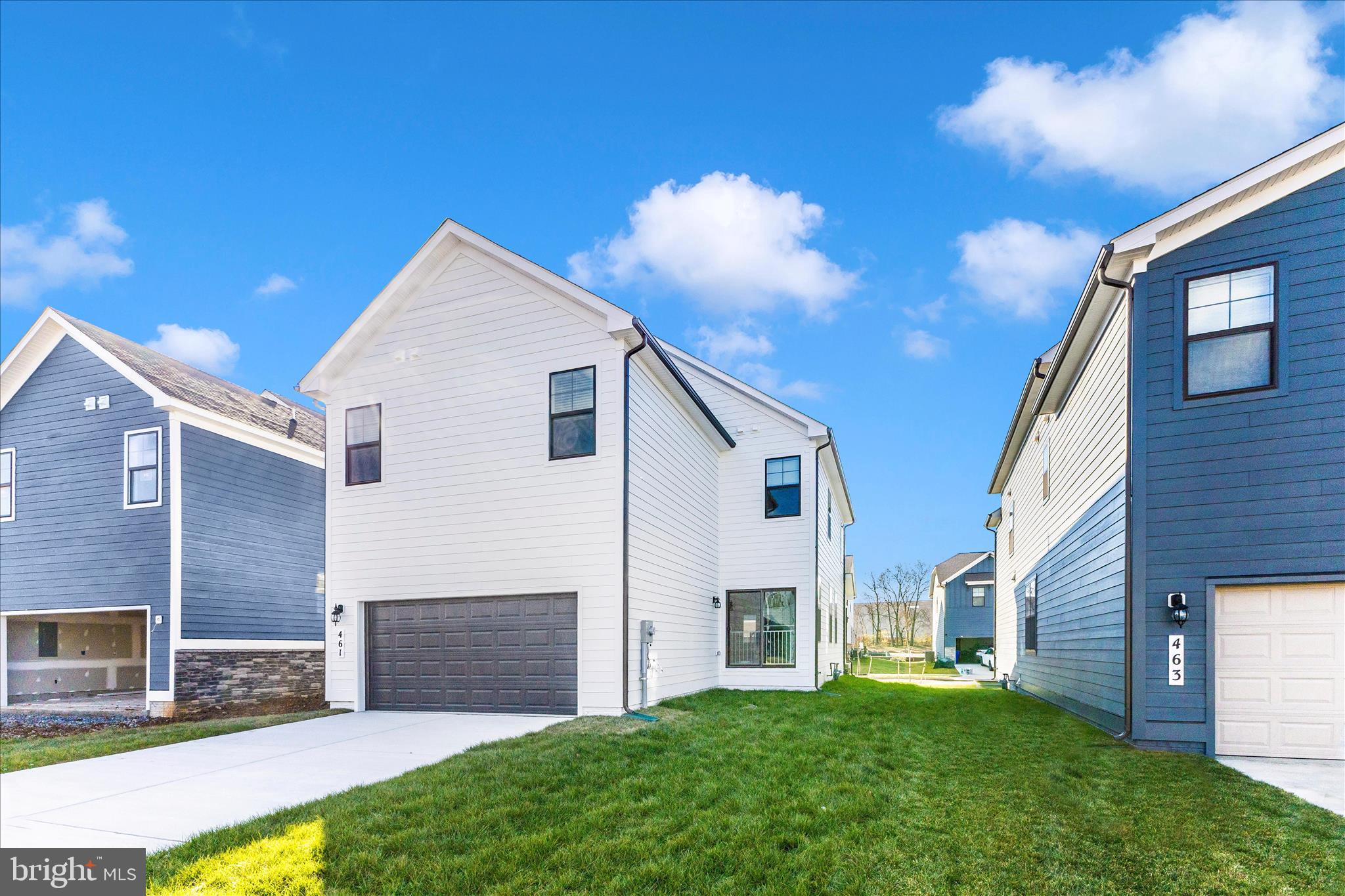 RENN QUARTER - Residential Lease