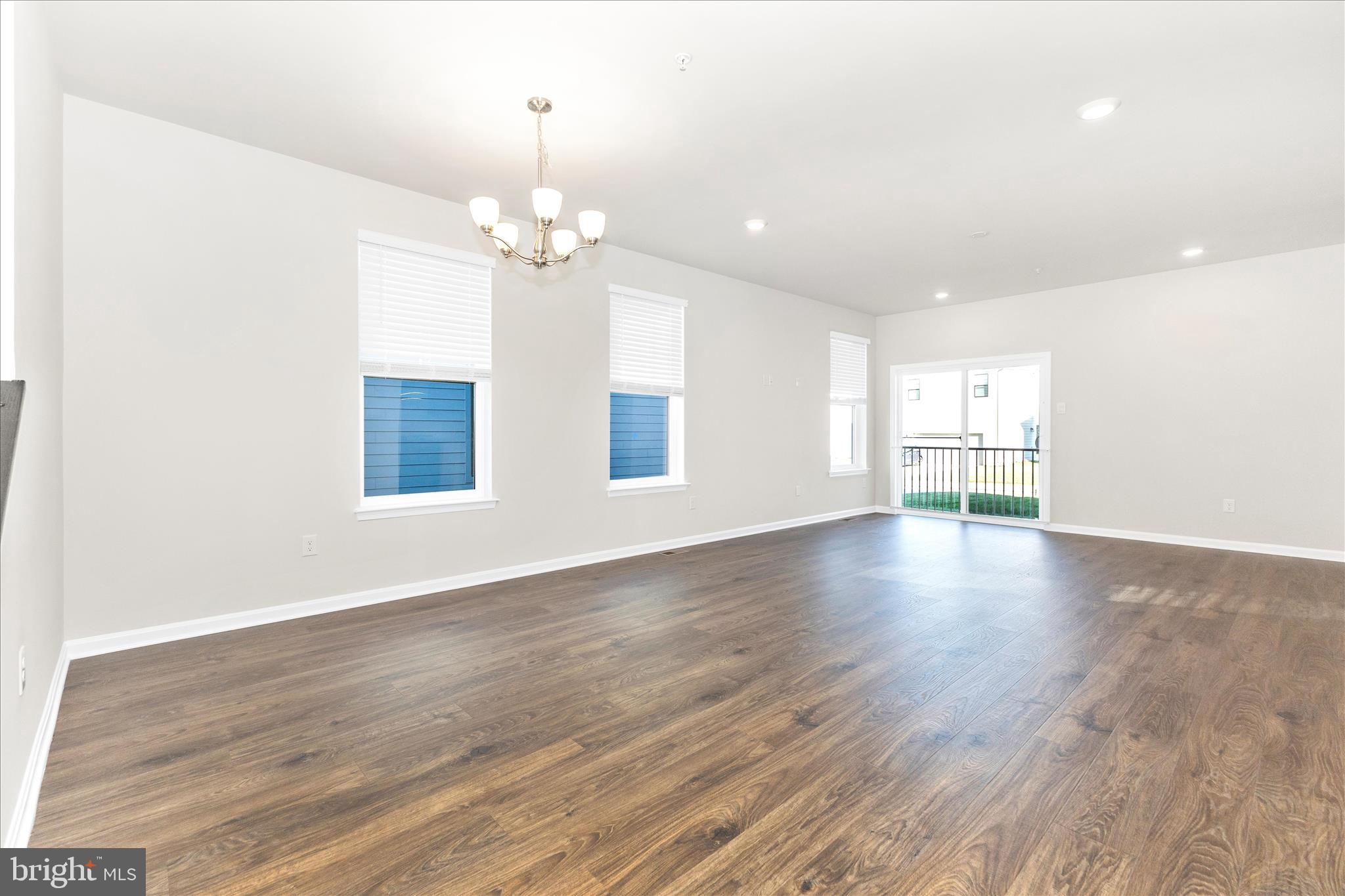 RENN QUARTER - Residential Lease