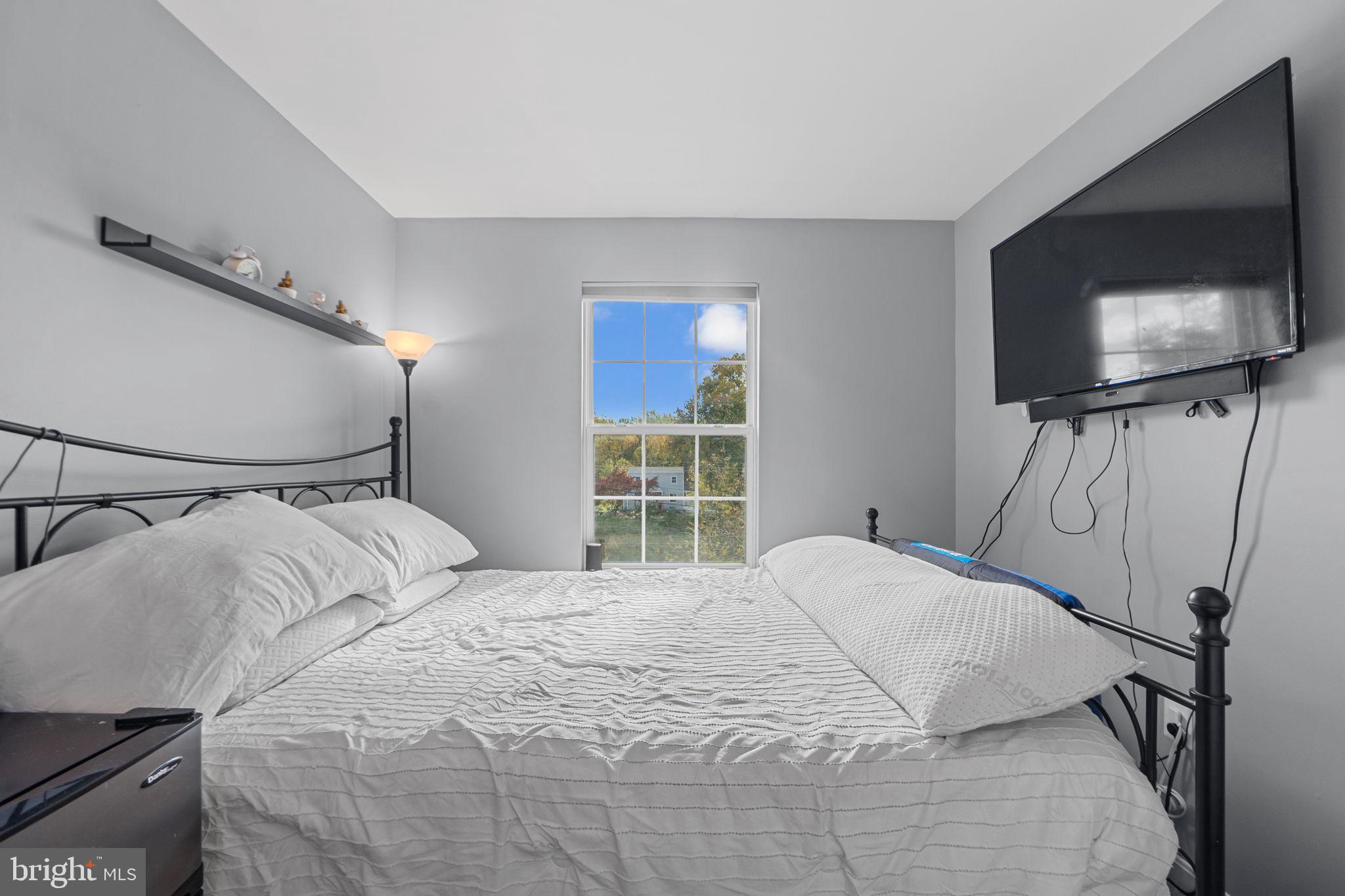 VILLAGES AT PEPPER MILL - Residential