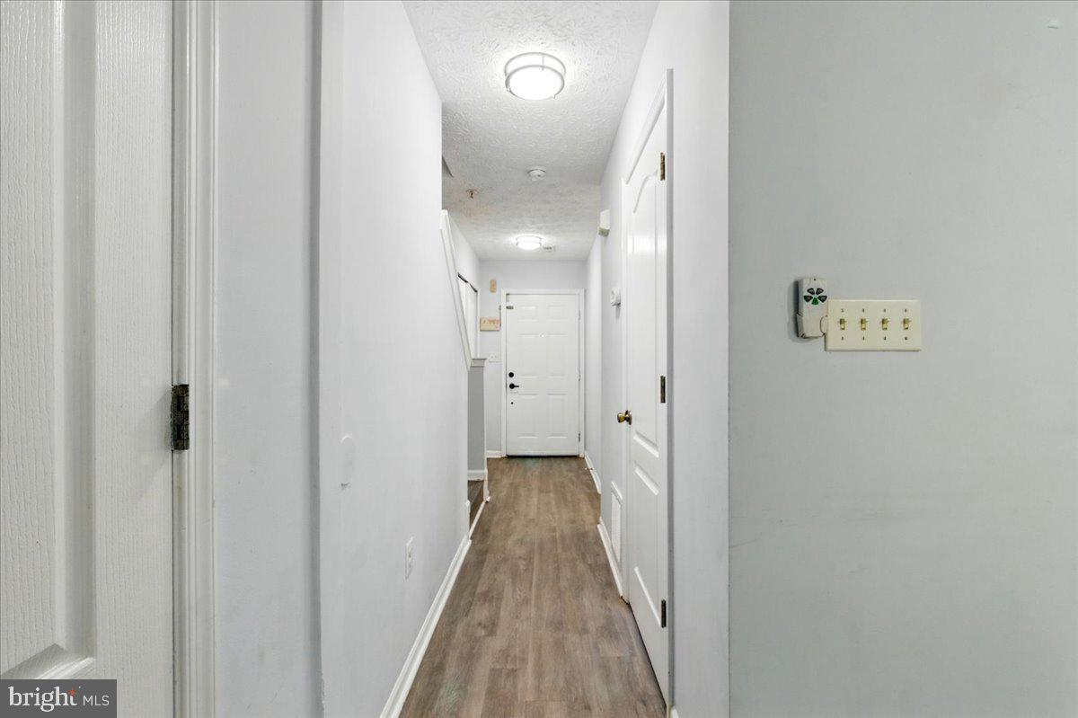 LAUREL GLEN - Residential