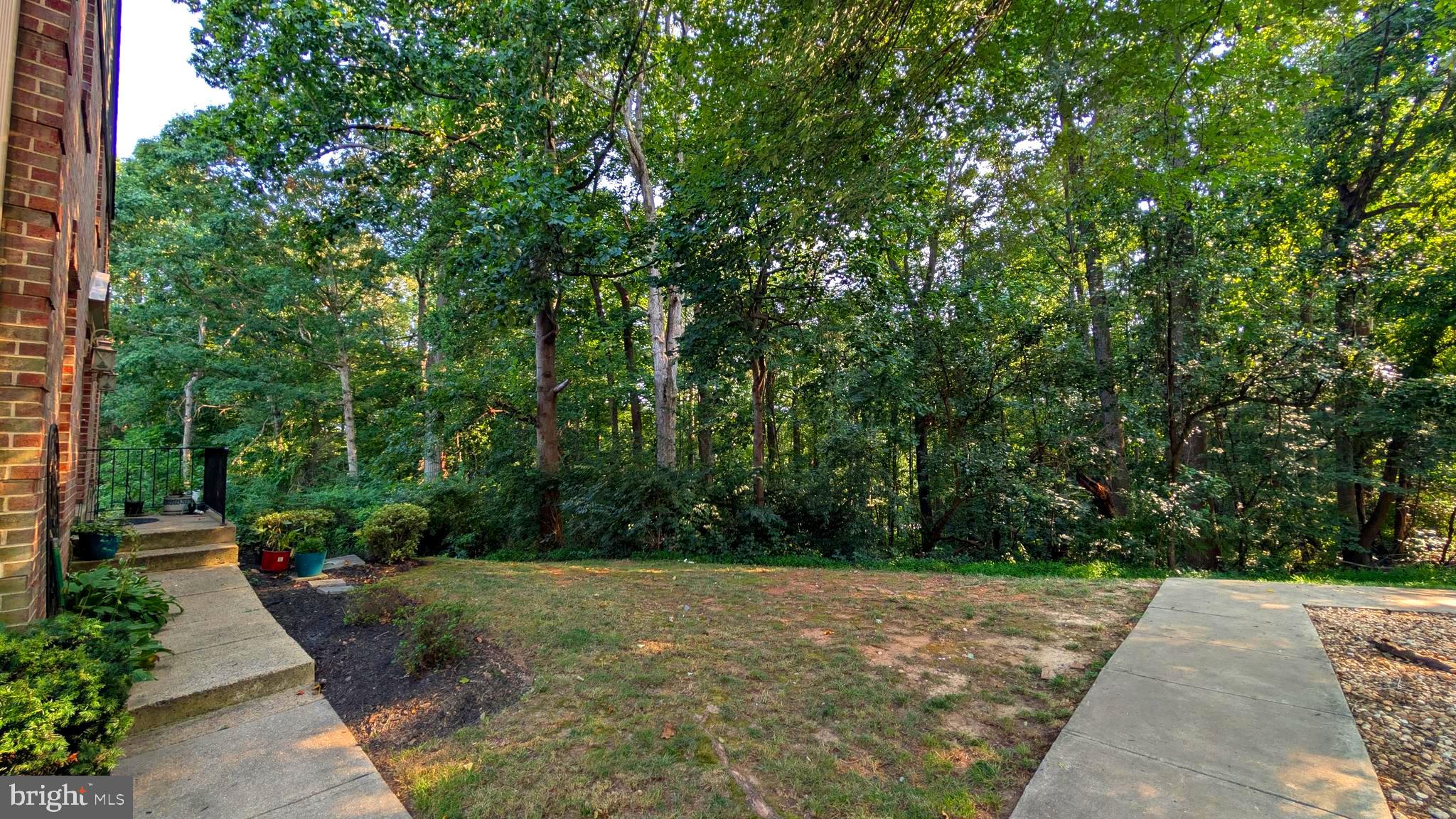 5612 SUTHERLAND COURT