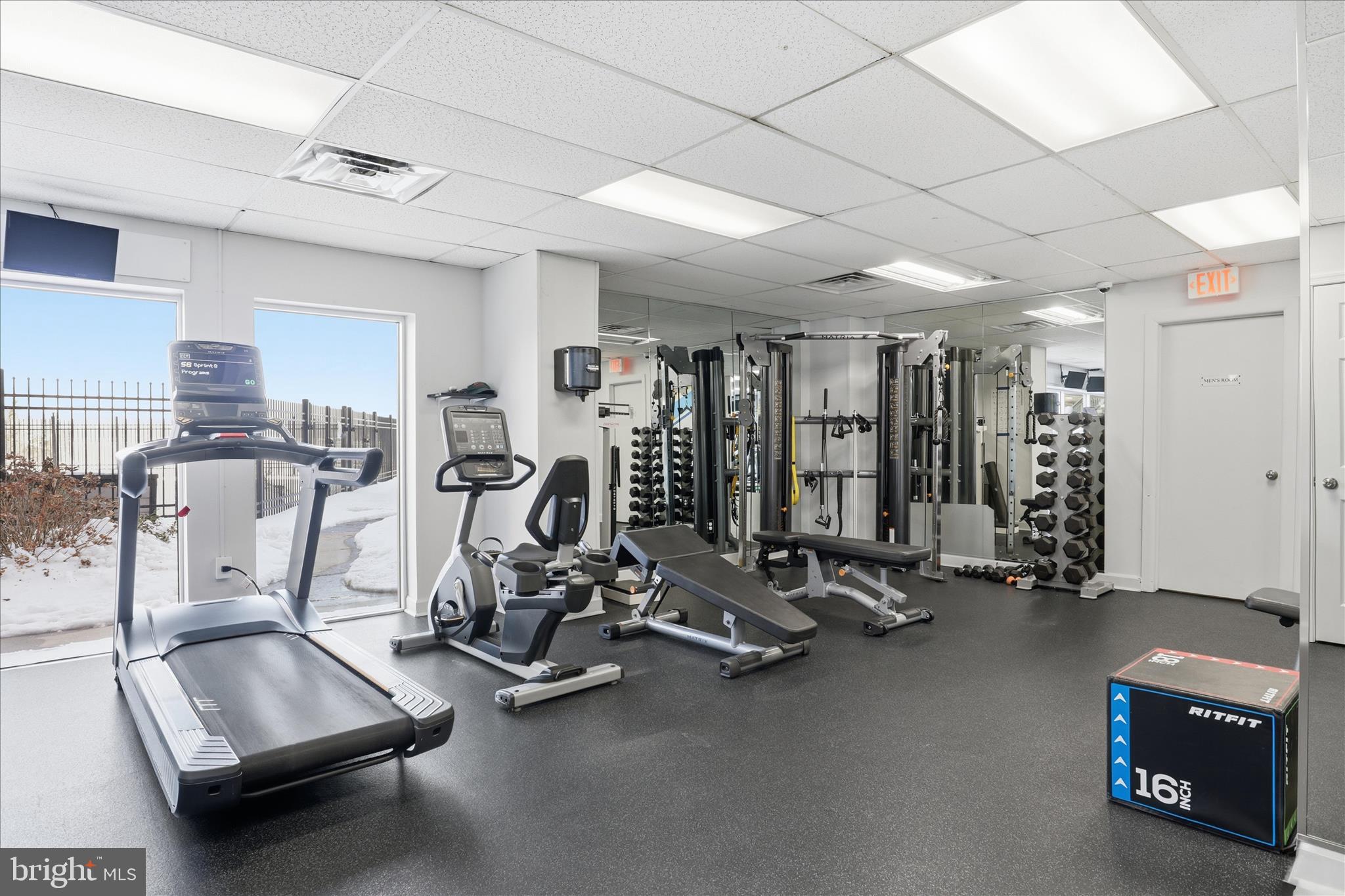 MARINA TOWERS - Residential