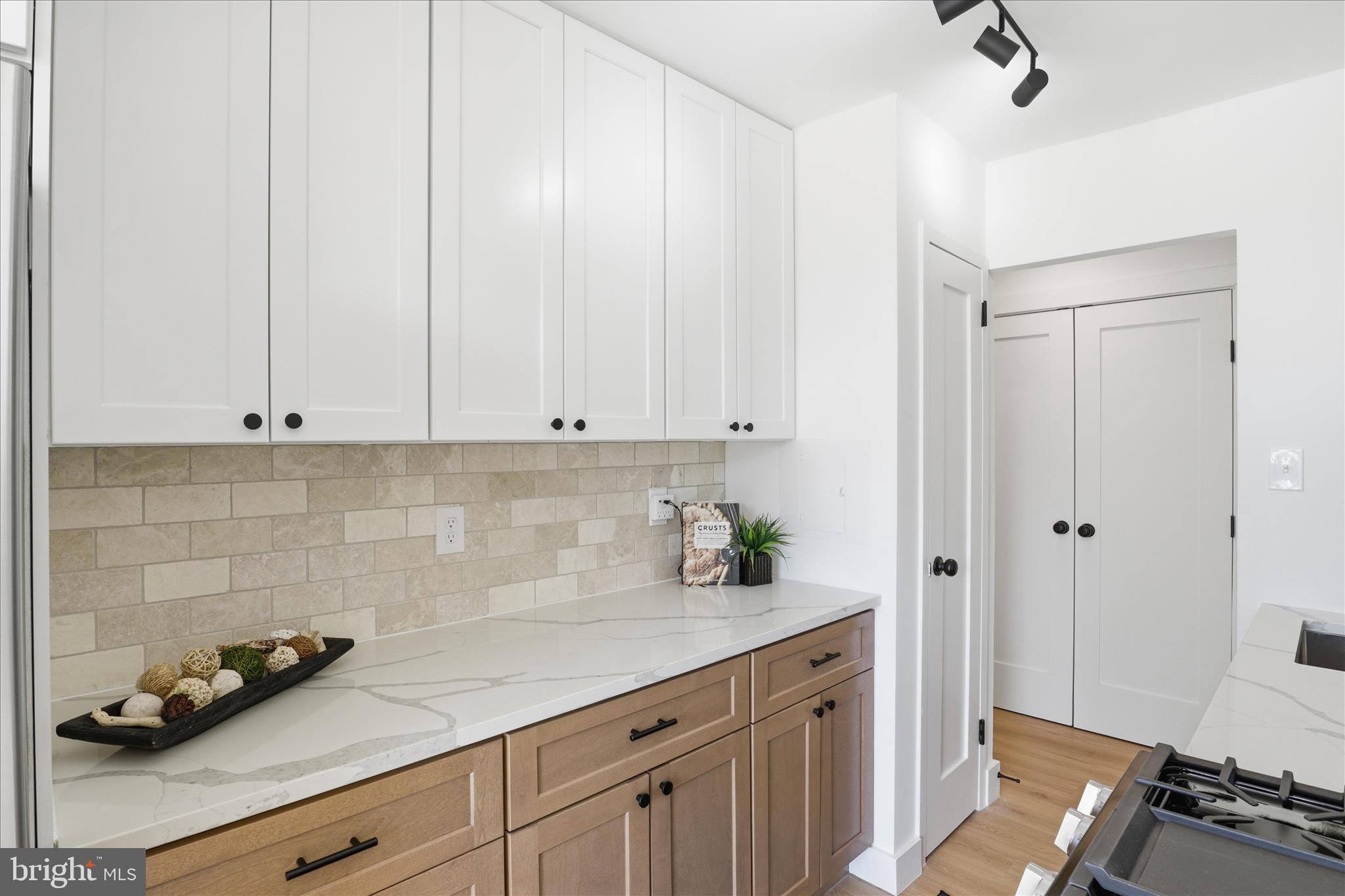 MARINA TOWERS - Residential