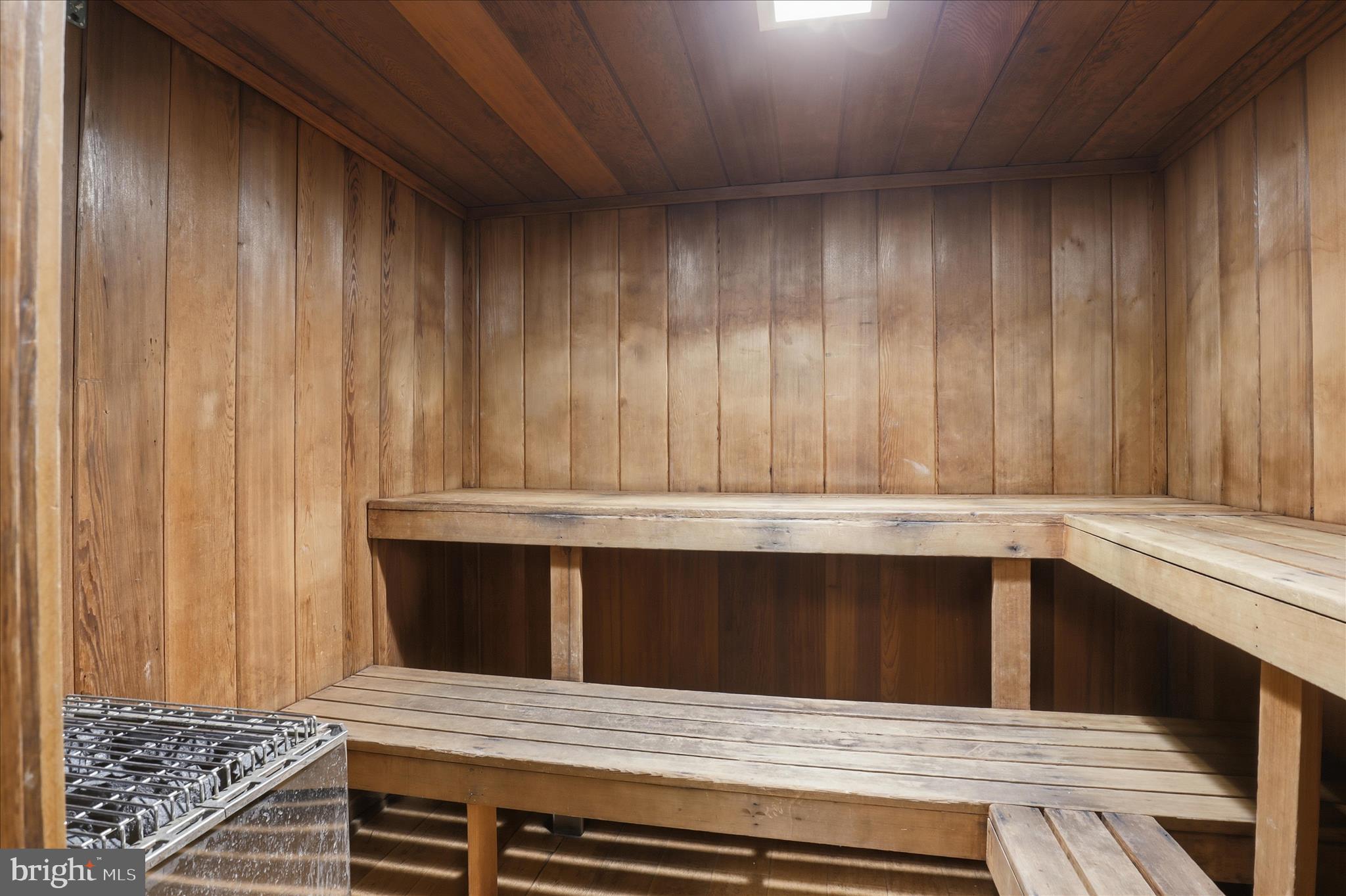 MARINA TOWERS - Residential