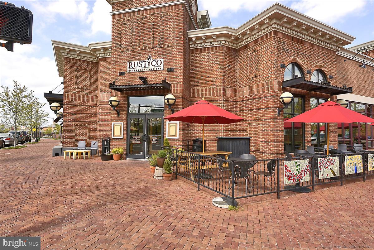 MARINA TOWERS - Residential