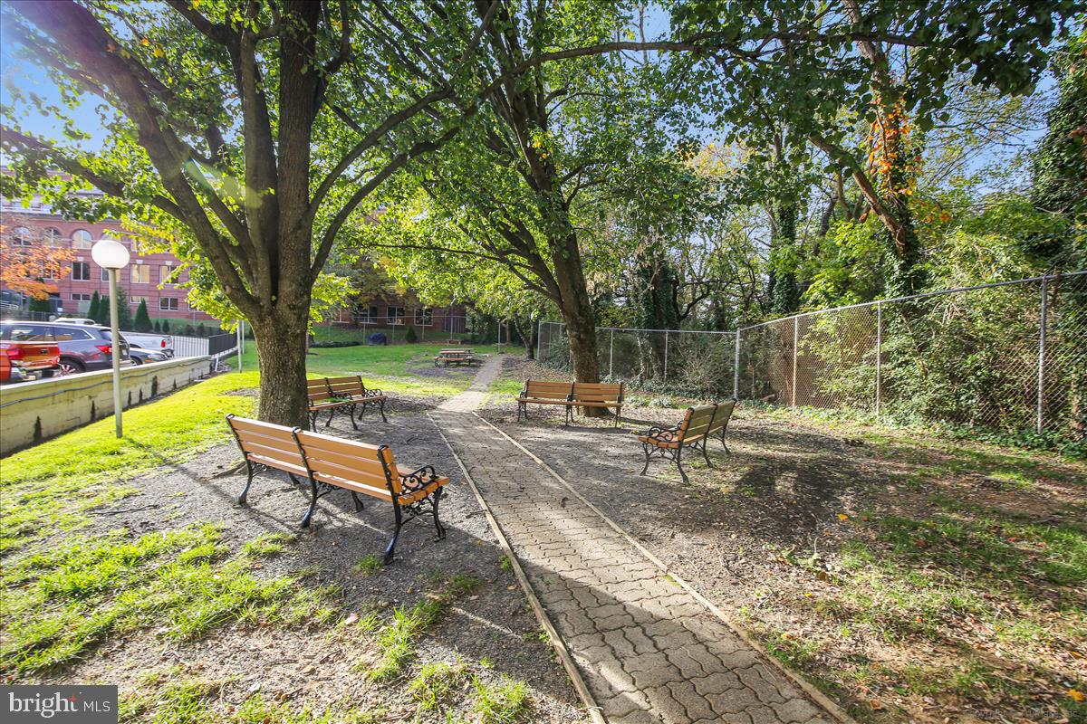 MARINA TOWERS - Residential