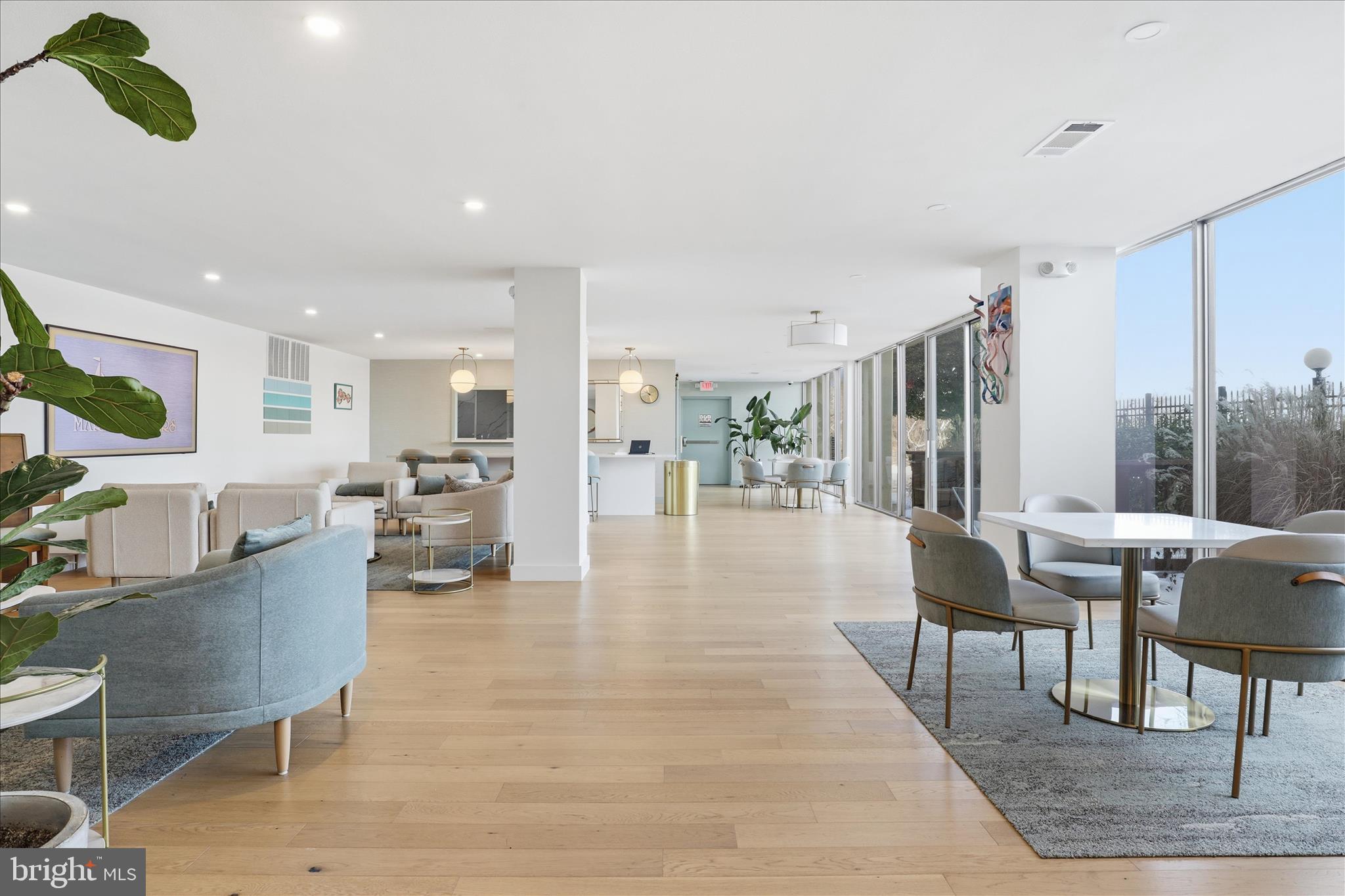 MARINA TOWERS - Residential