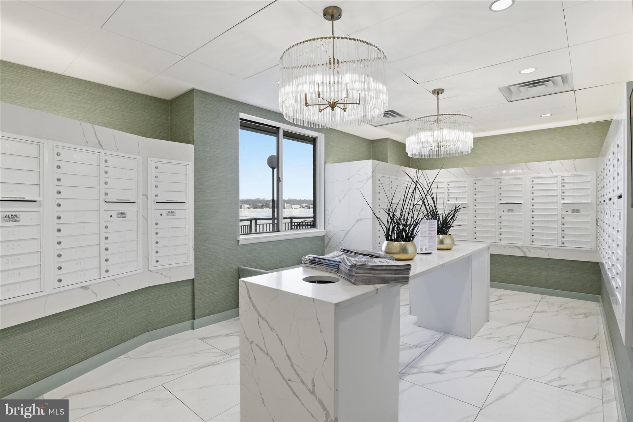 MARINA TOWERS - Residential