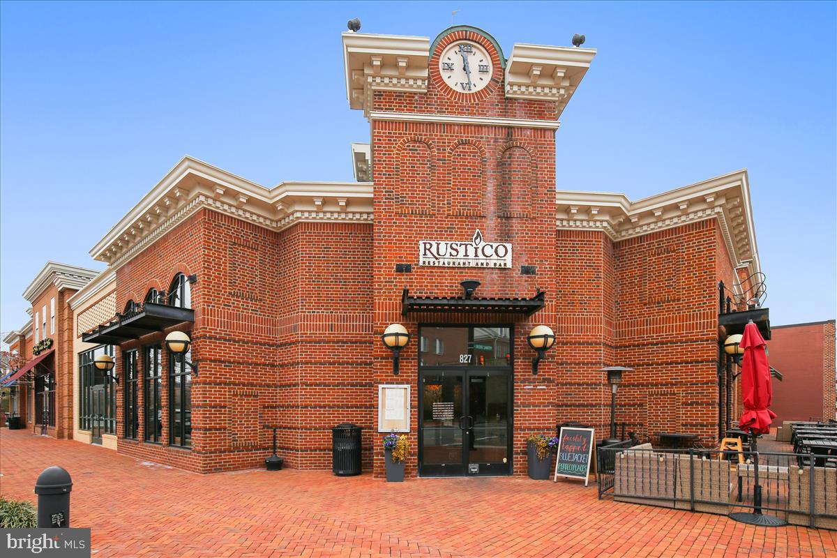 MARINA TOWERS - Residential