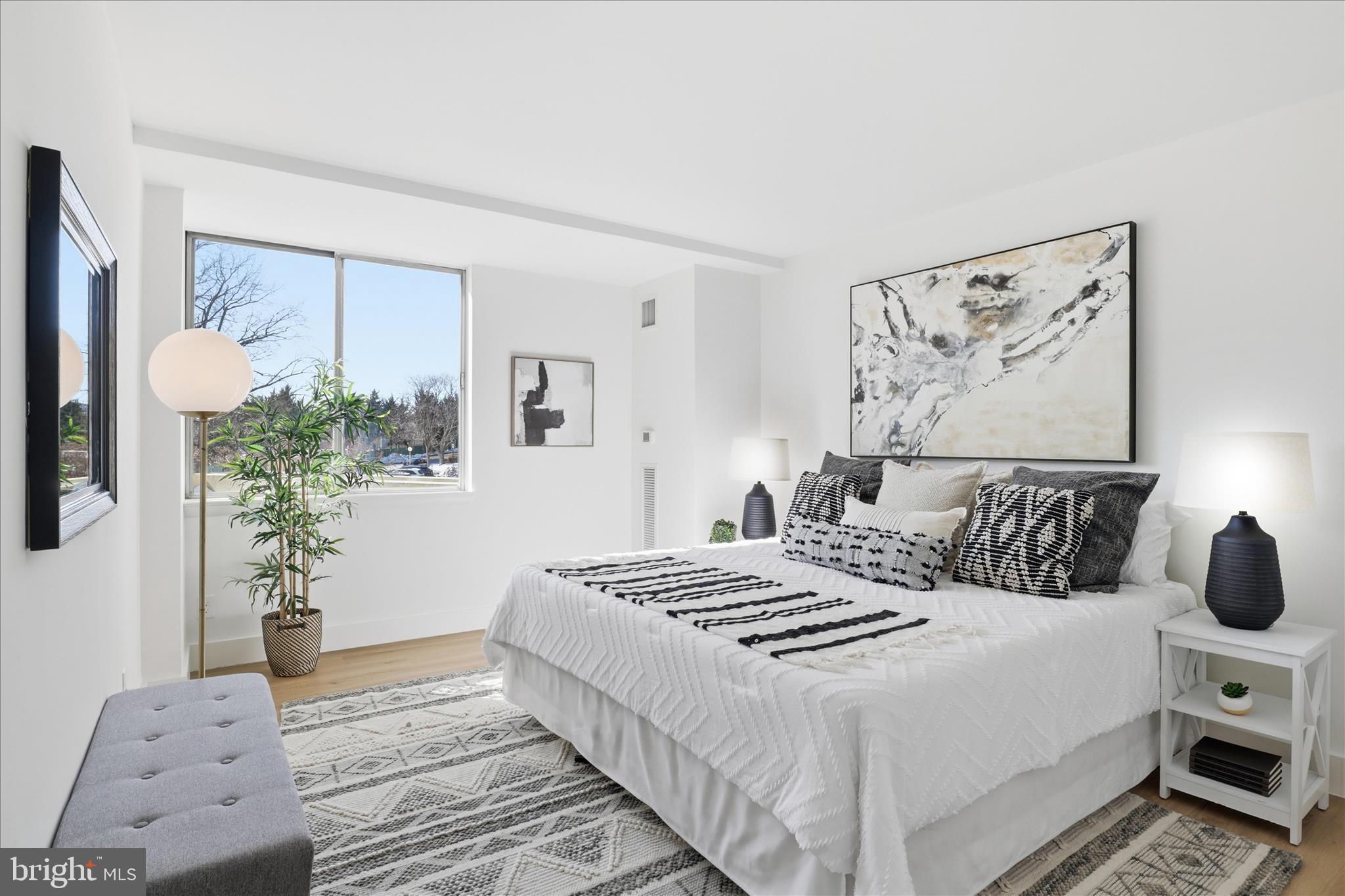 MARINA TOWERS - Residential