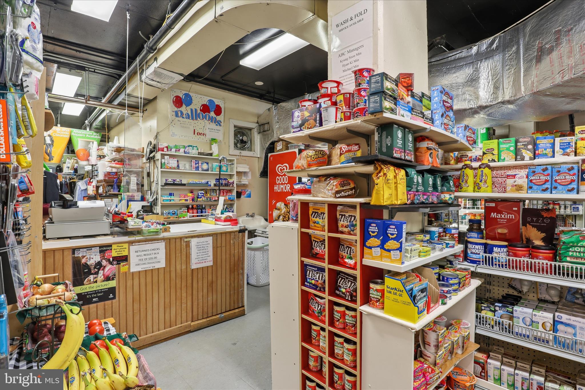 MARINA TOWERS - Residential