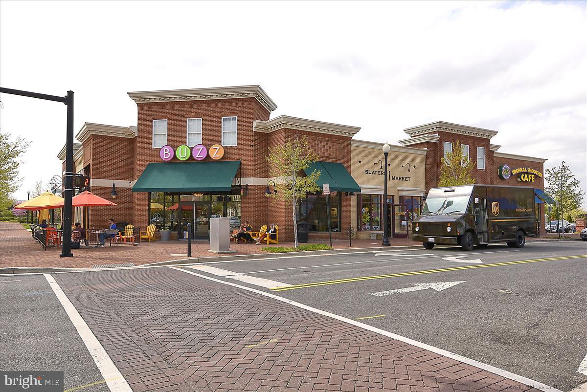 MARINA TOWERS - Residential