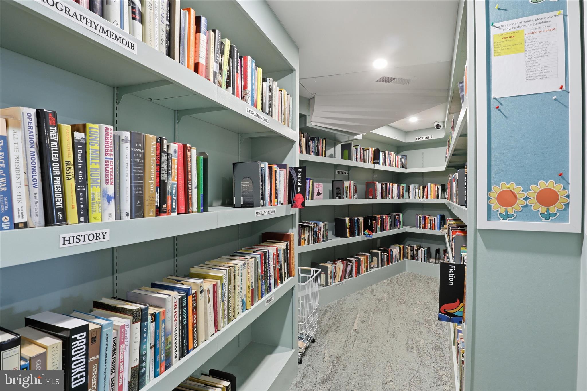 MARINA TOWERS - Residential