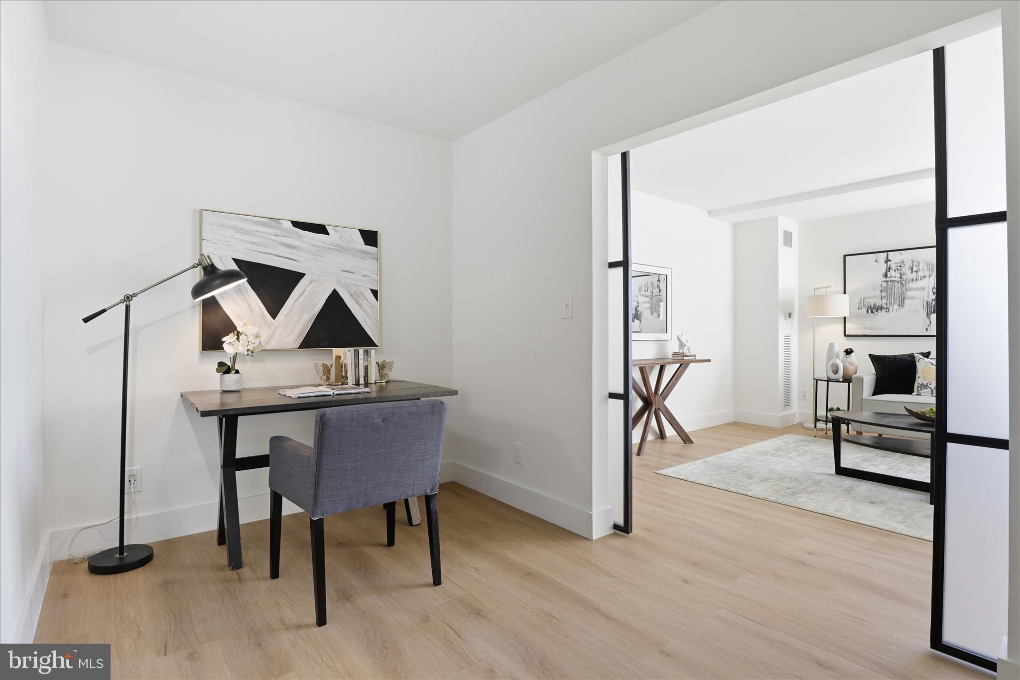 MARINA TOWERS - Residential