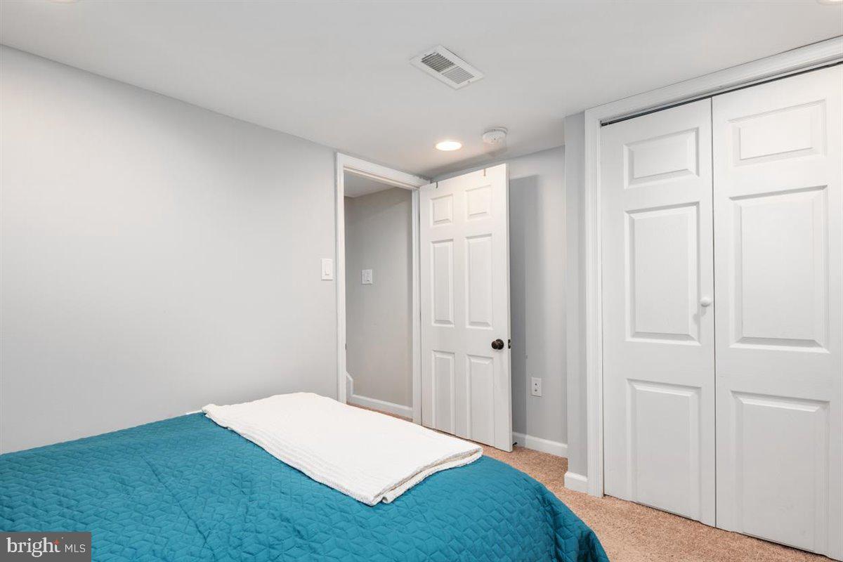 WASHINGTON VILLAGE - Residential