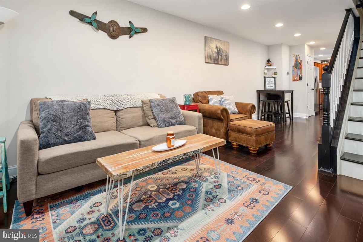 WASHINGTON VILLAGE - Residential