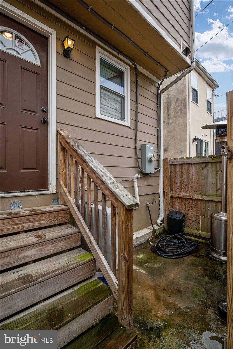 WASHINGTON VILLAGE - Residential