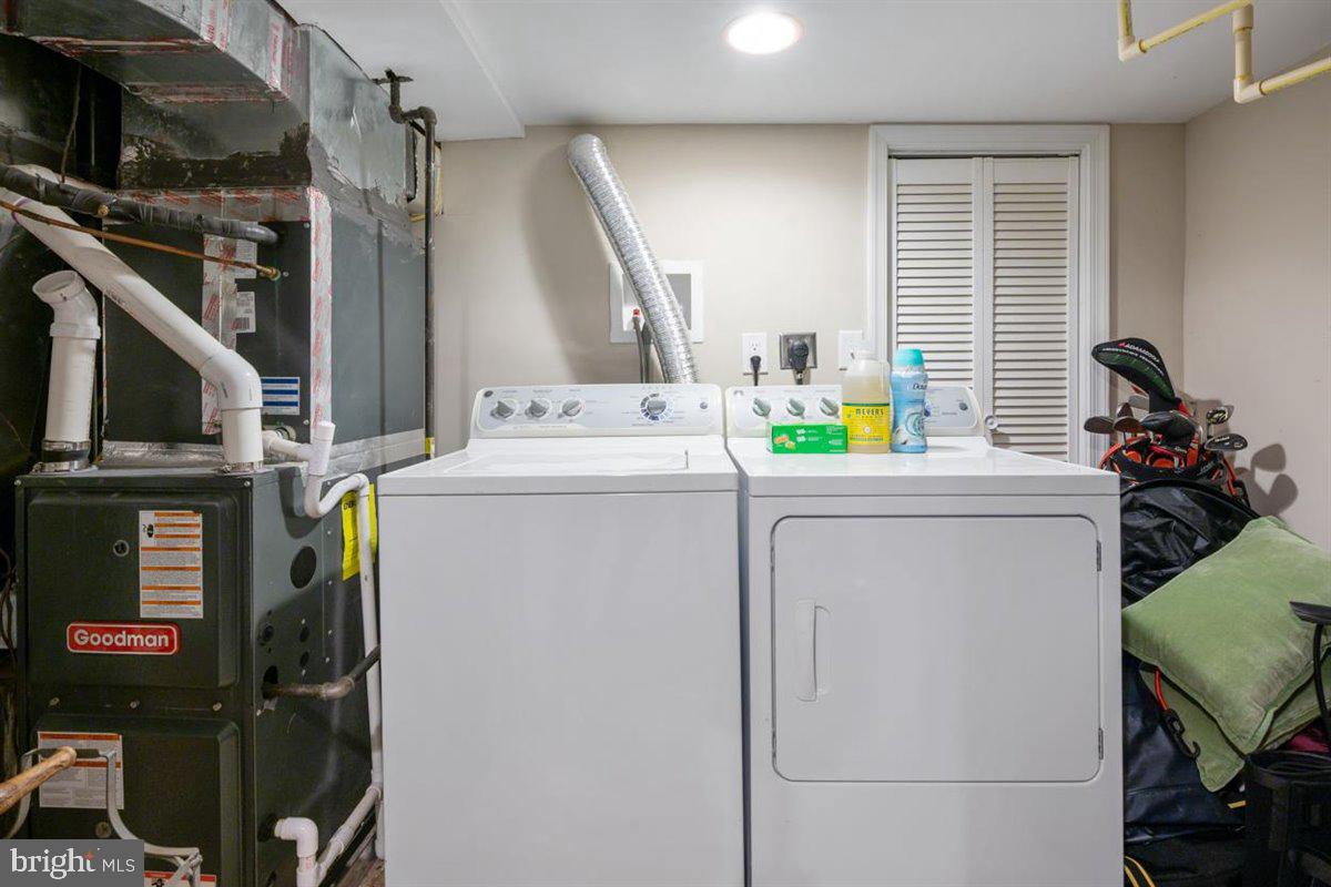 WASHINGTON VILLAGE - Residential