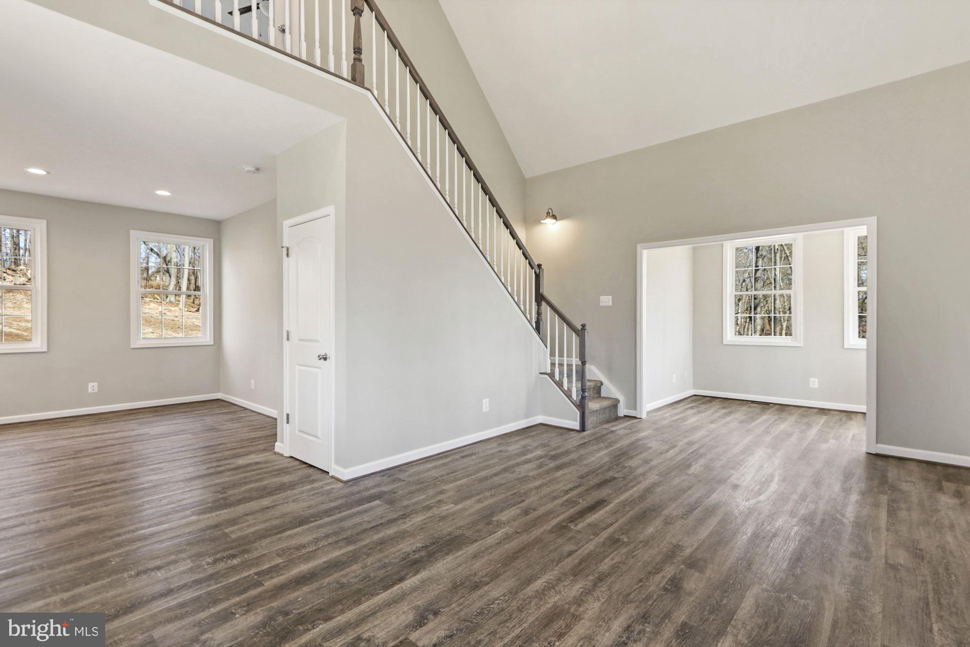 JUNEWOOD ESTATES - Residential