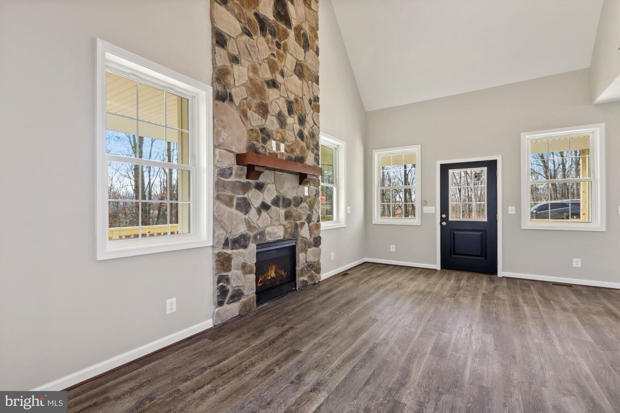 JUNEWOOD ESTATES - Residential