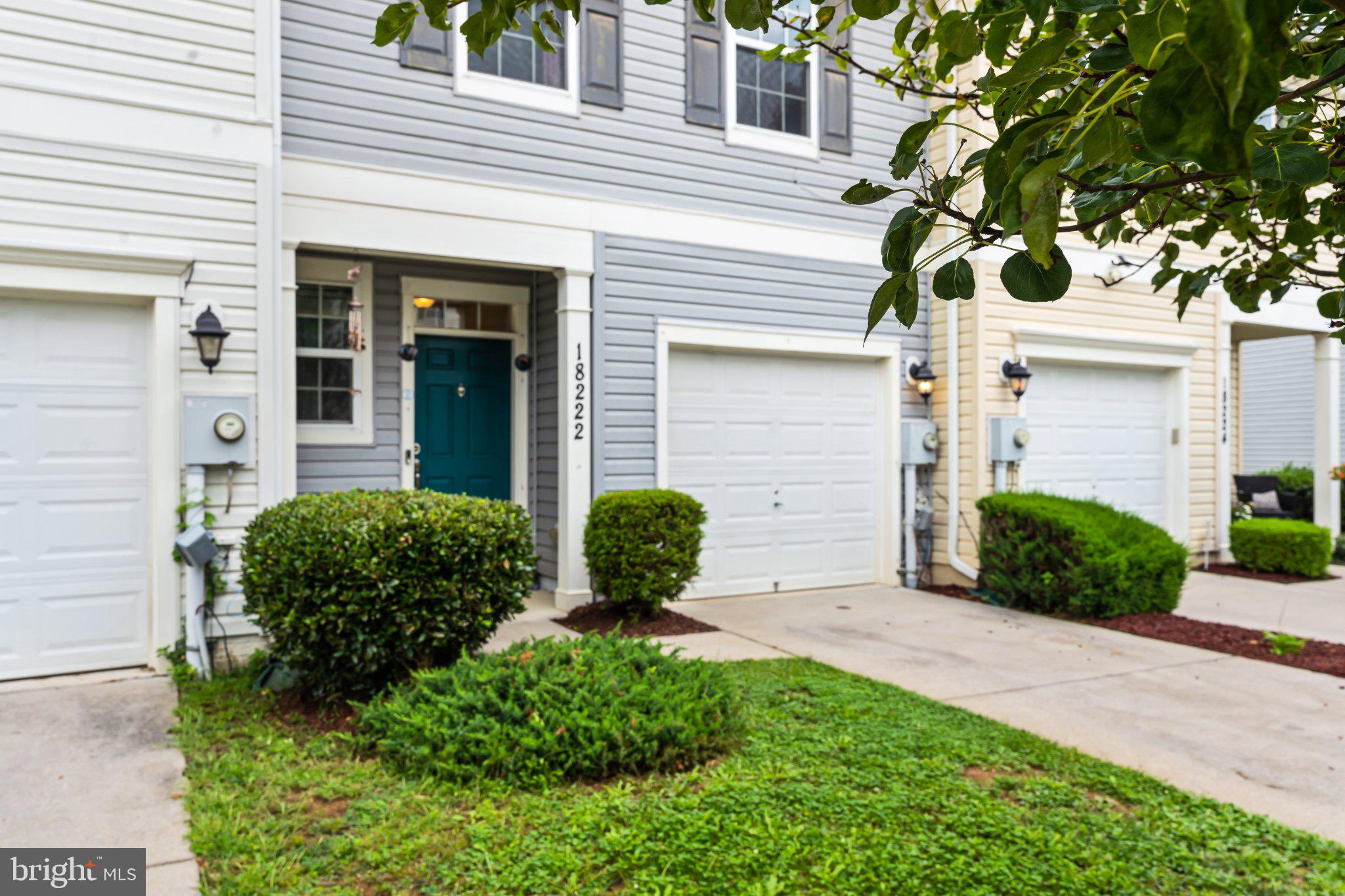 18222 HURRICANE COURT