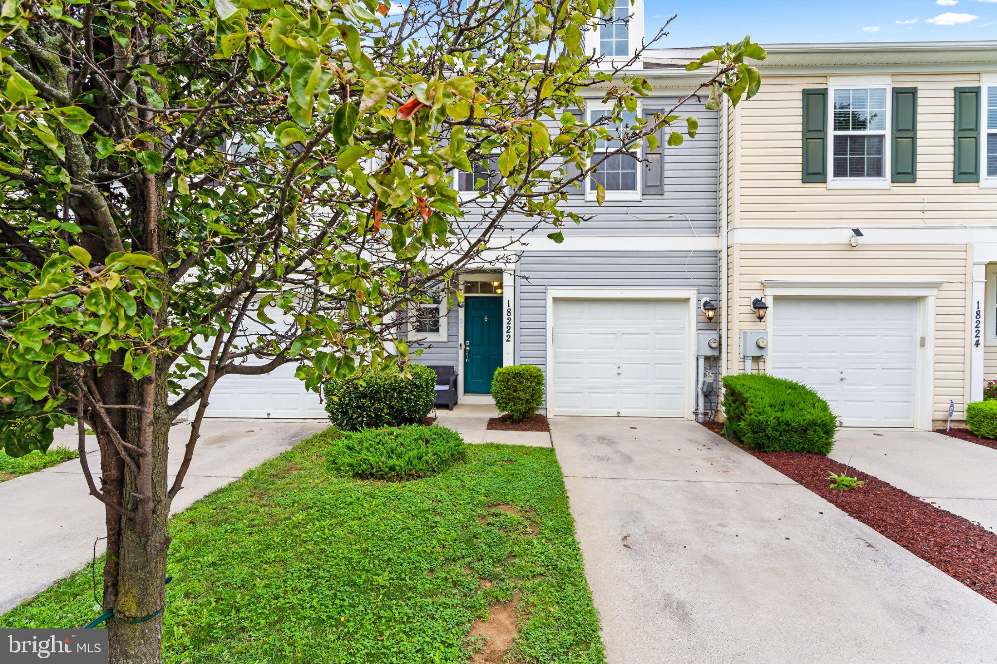 18222 HURRICANE COURT