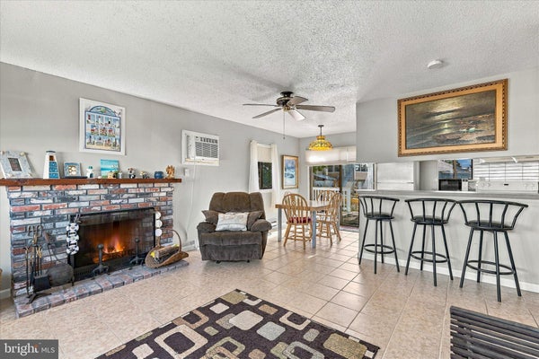 11 SYLVIA LN, MANAHAWKIN, NJ 08050 - Image 32b4edc14a2e2668549e0ca63f0f4e2f/2079154372