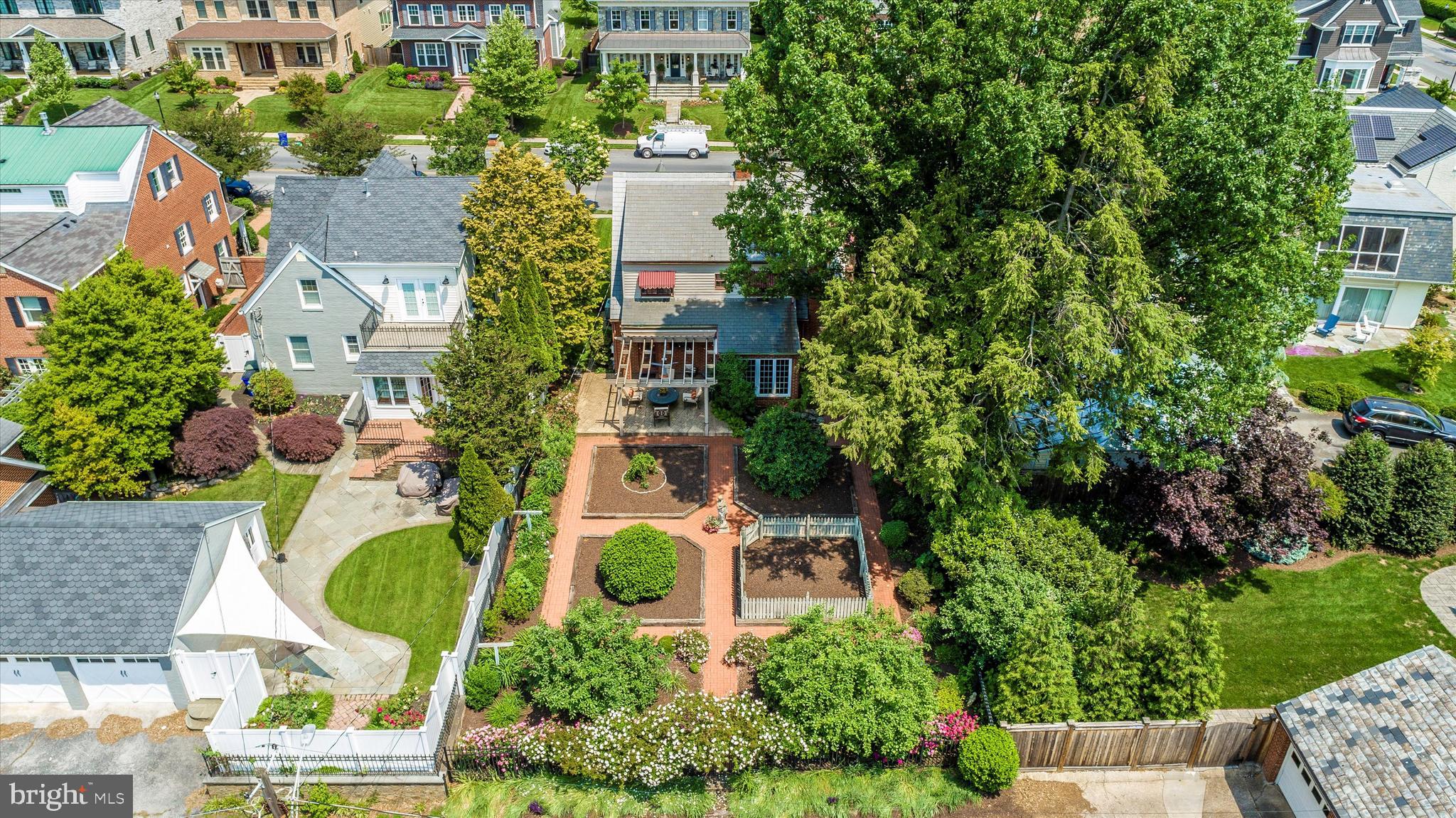 BAKER PARK - Residential