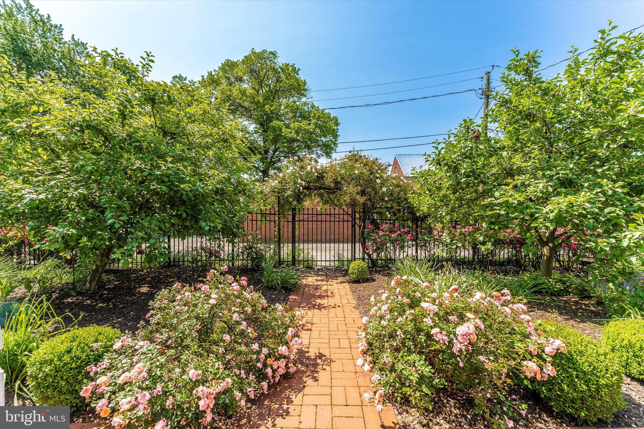 BAKER PARK - Residential