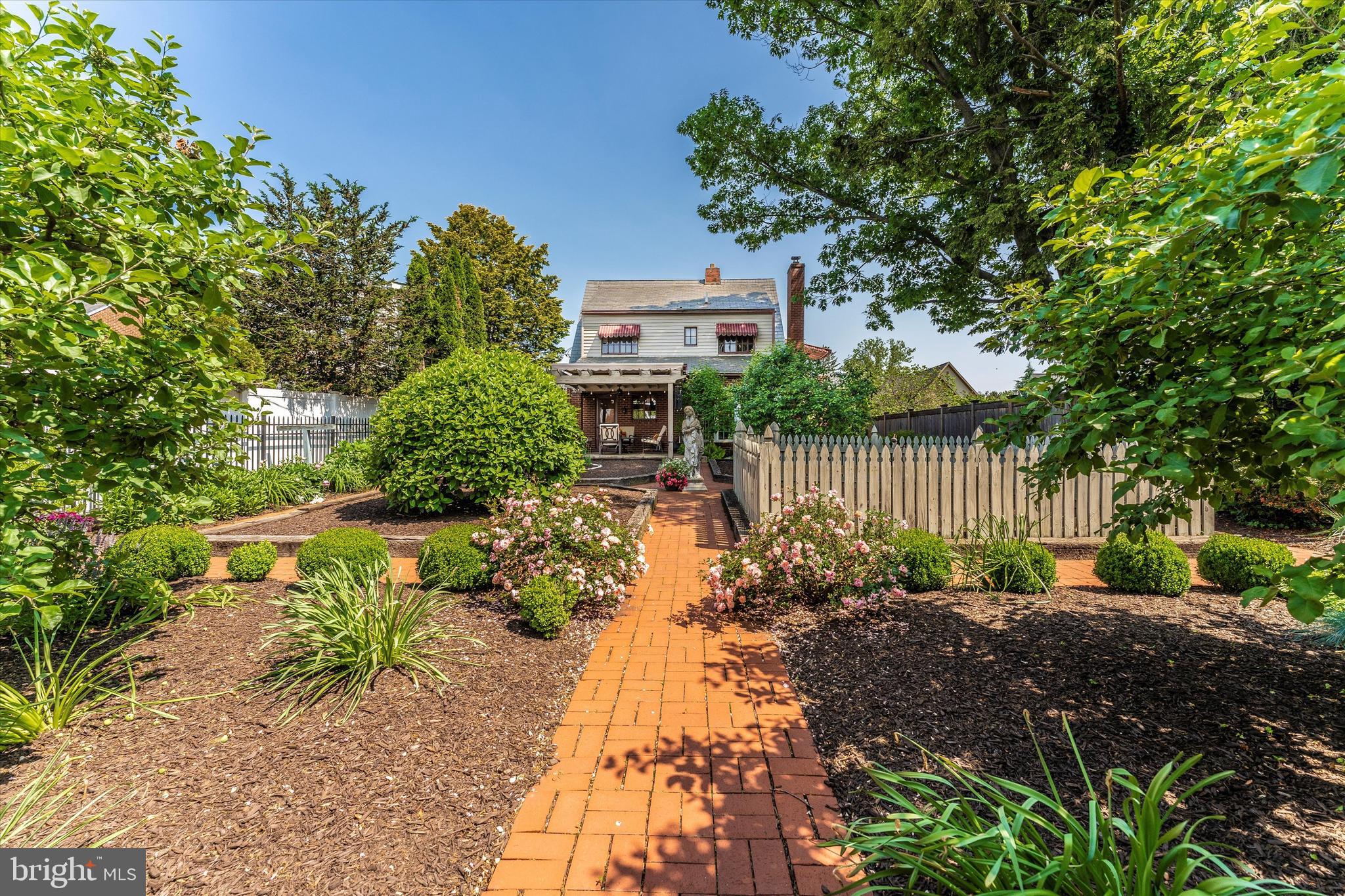 BAKER PARK - Residential