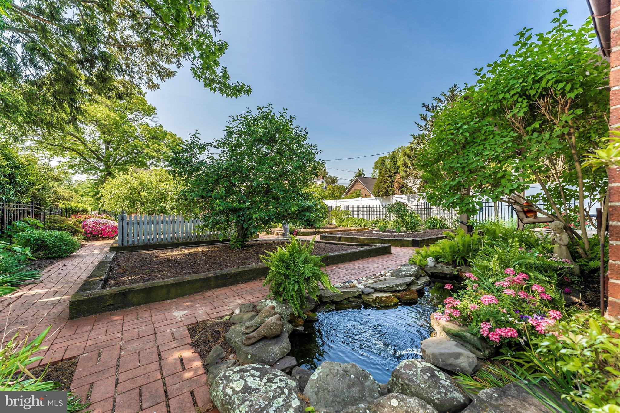 BAKER PARK - Residential