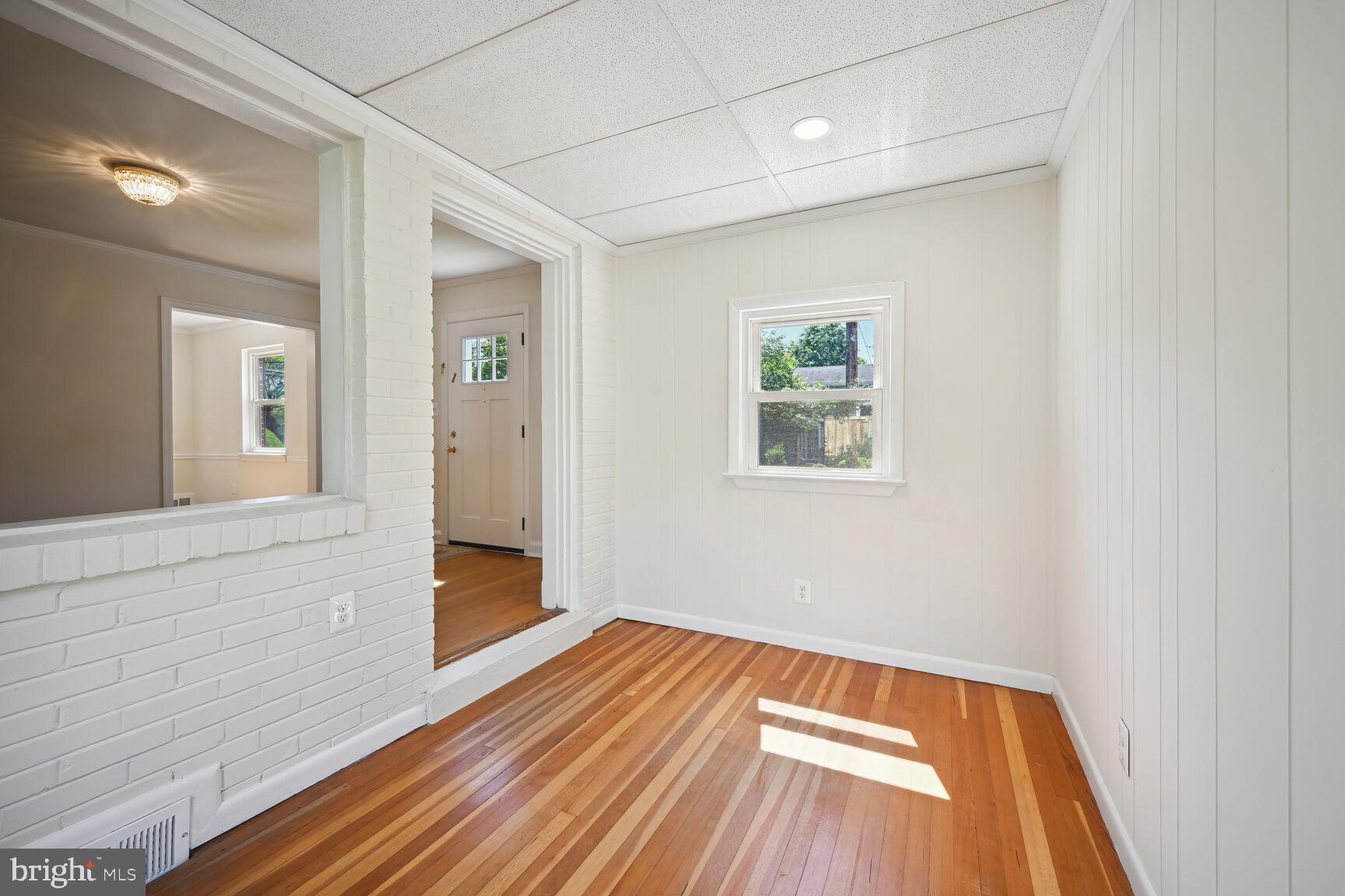 GREENACRES - Residential Lease