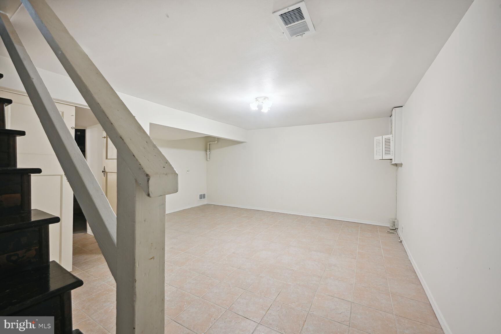 GREENACRES - Residential Lease