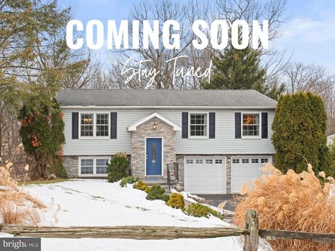 122 WAYNE DRIVE HARRISBURG PA 17112