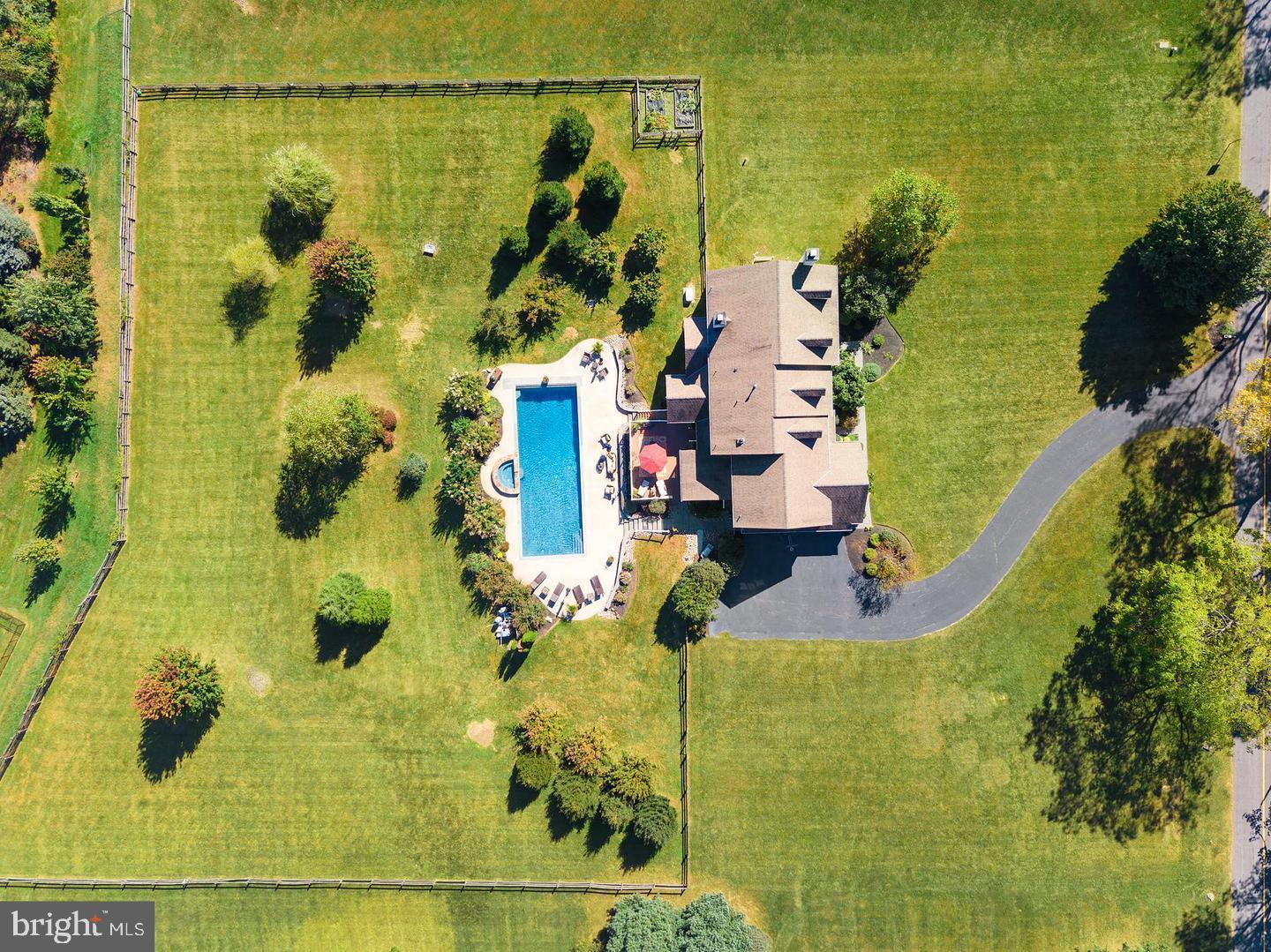 VALLEY FORGE WOODS - Residential