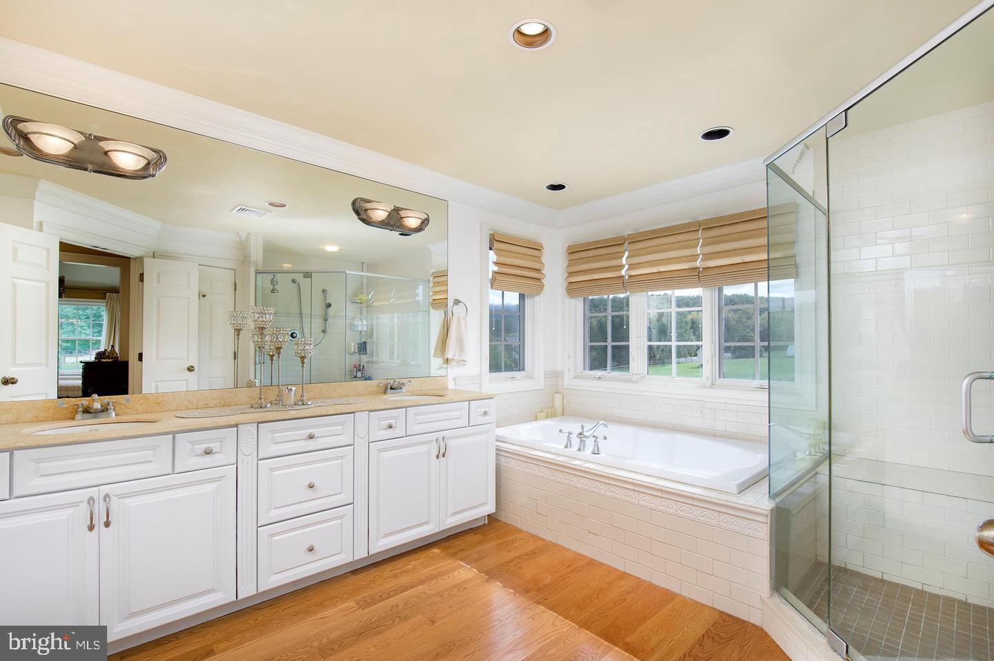 VALLEY FORGE WOODS - Residential